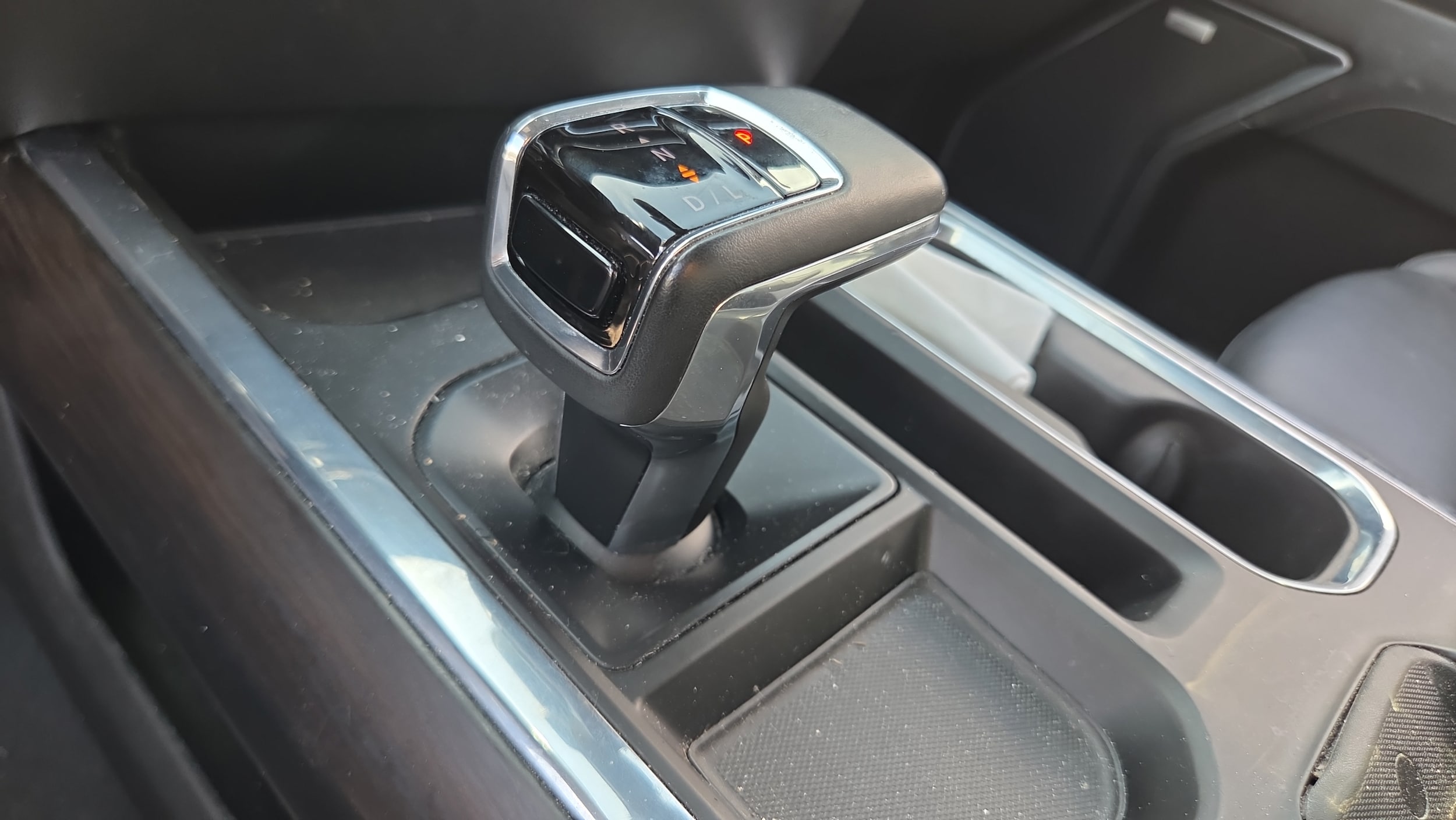 2023 GMC Sierra 1500 SLT - Photo 26