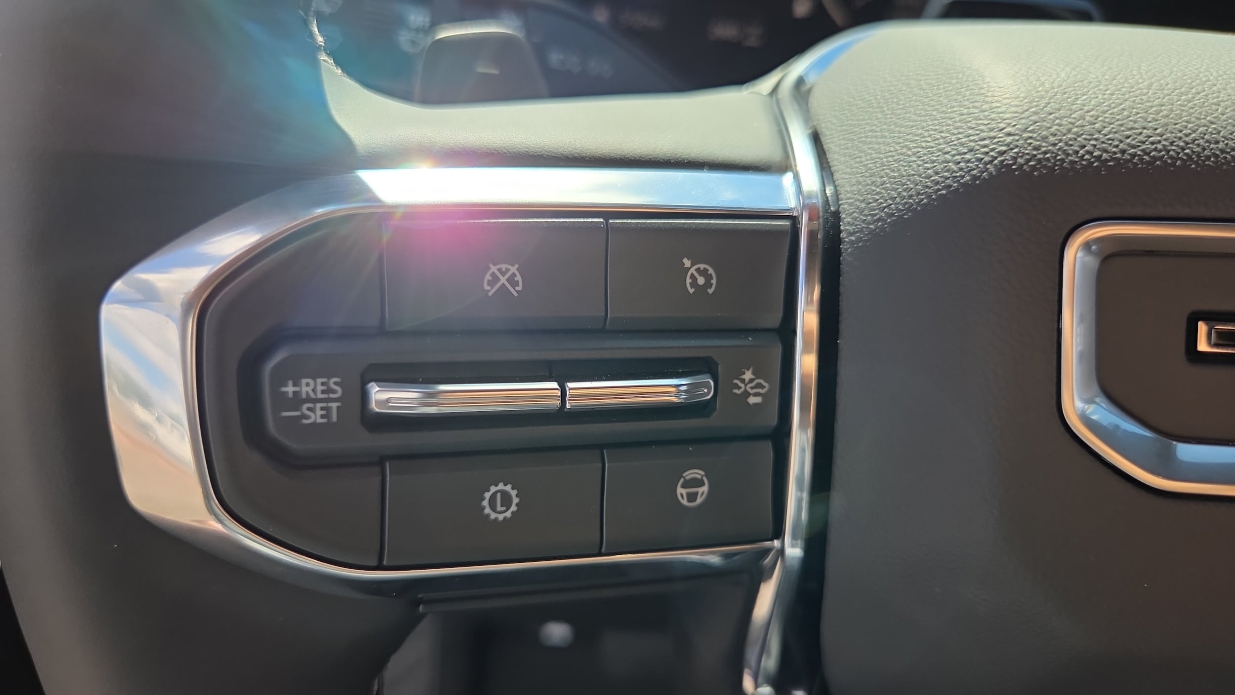 2026 GMC Yukon XL Denali - Photo 24