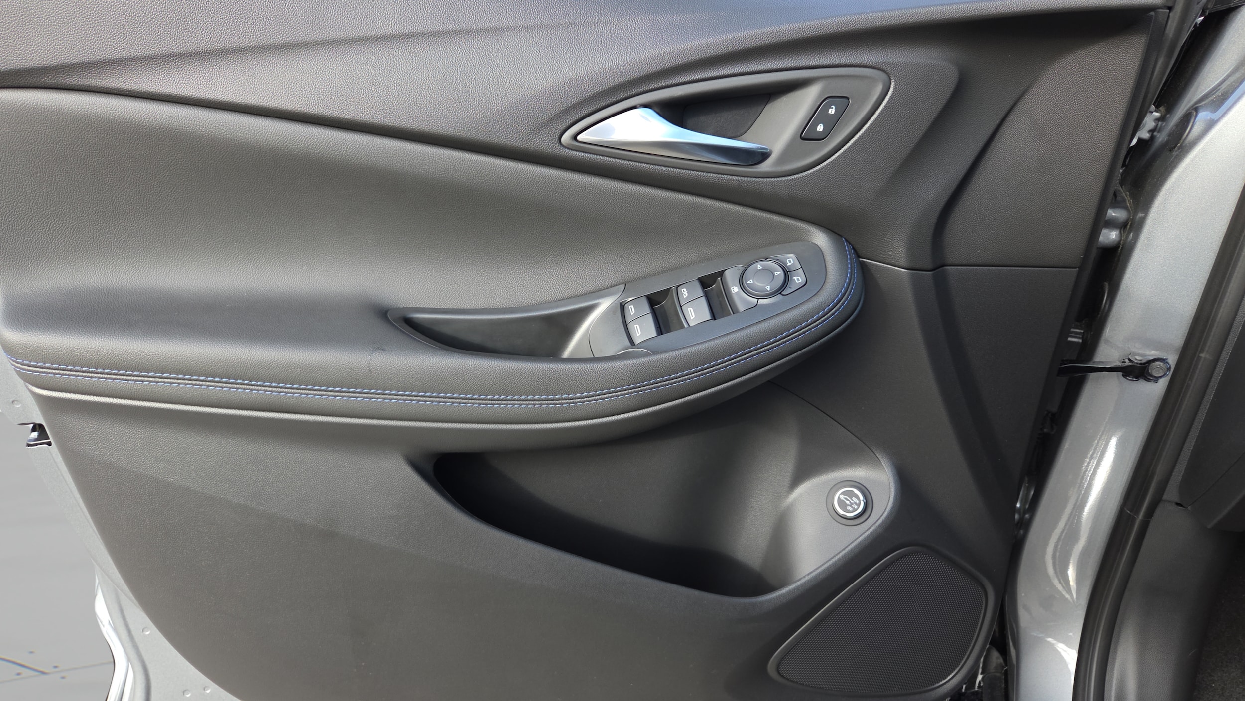 2026 Buick Encore GX Sport Touring - Photo 19