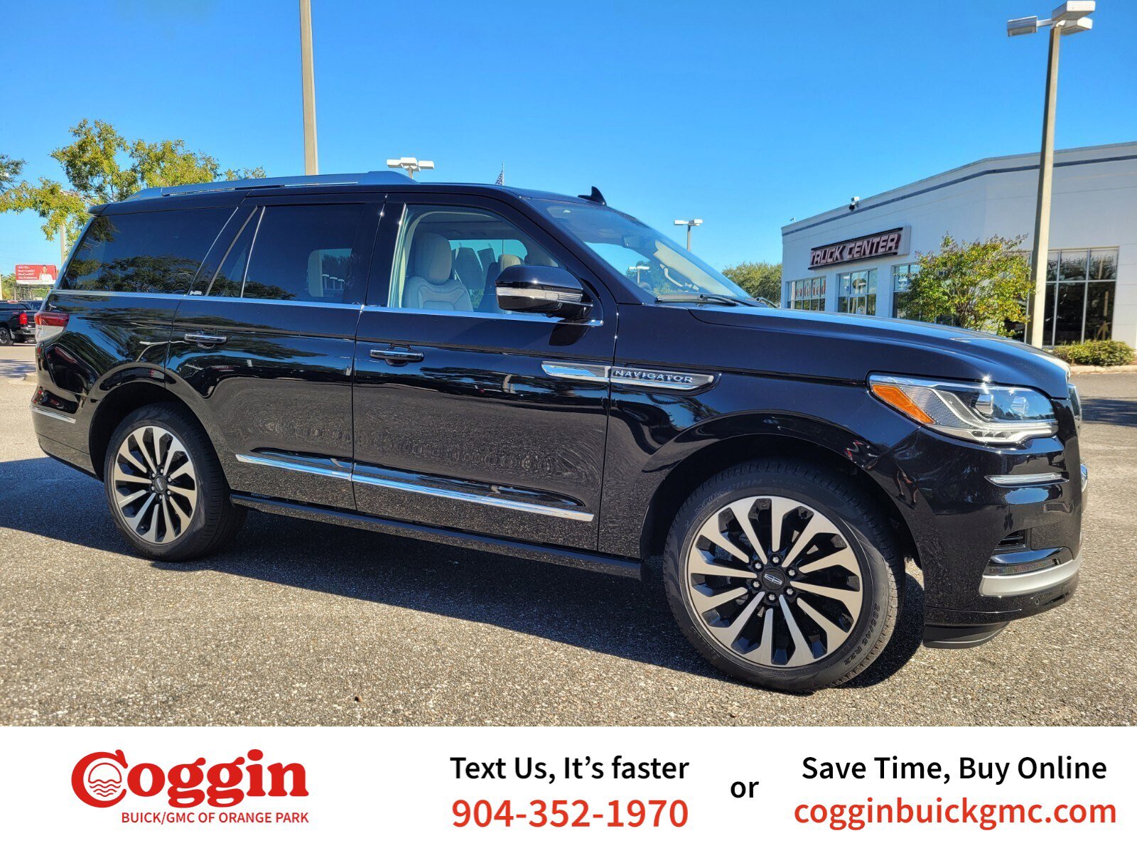 2024 Lincoln Navigator Reserve's photo