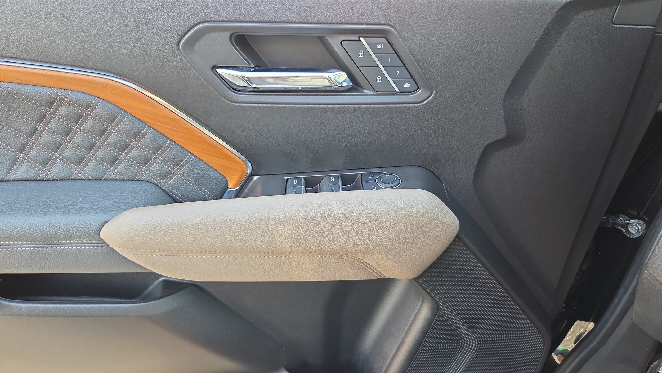 2024 GMC Canyon Denali - Photo 28