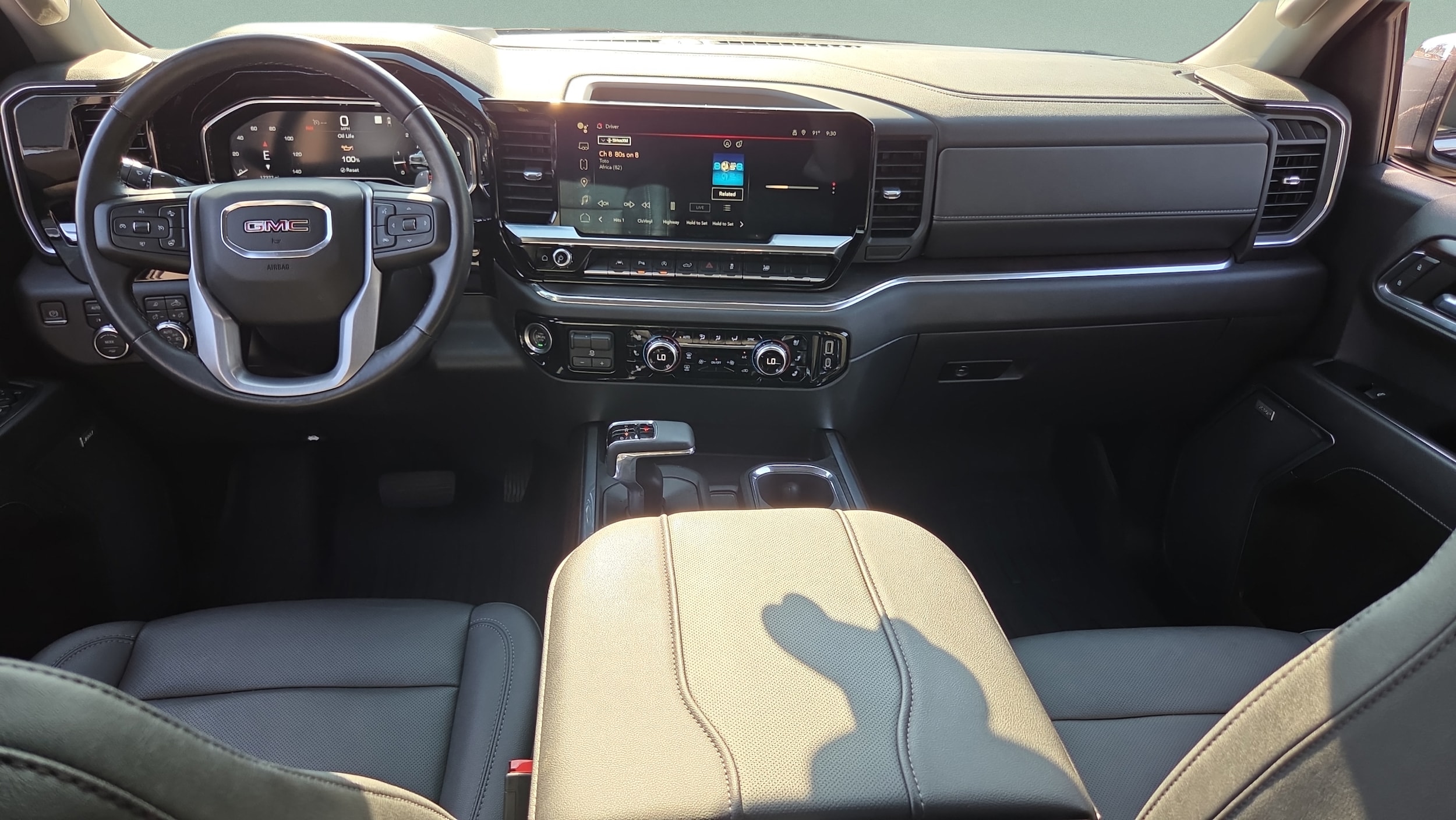 2023 GMC Sierra 1500 SLT - Photo 12