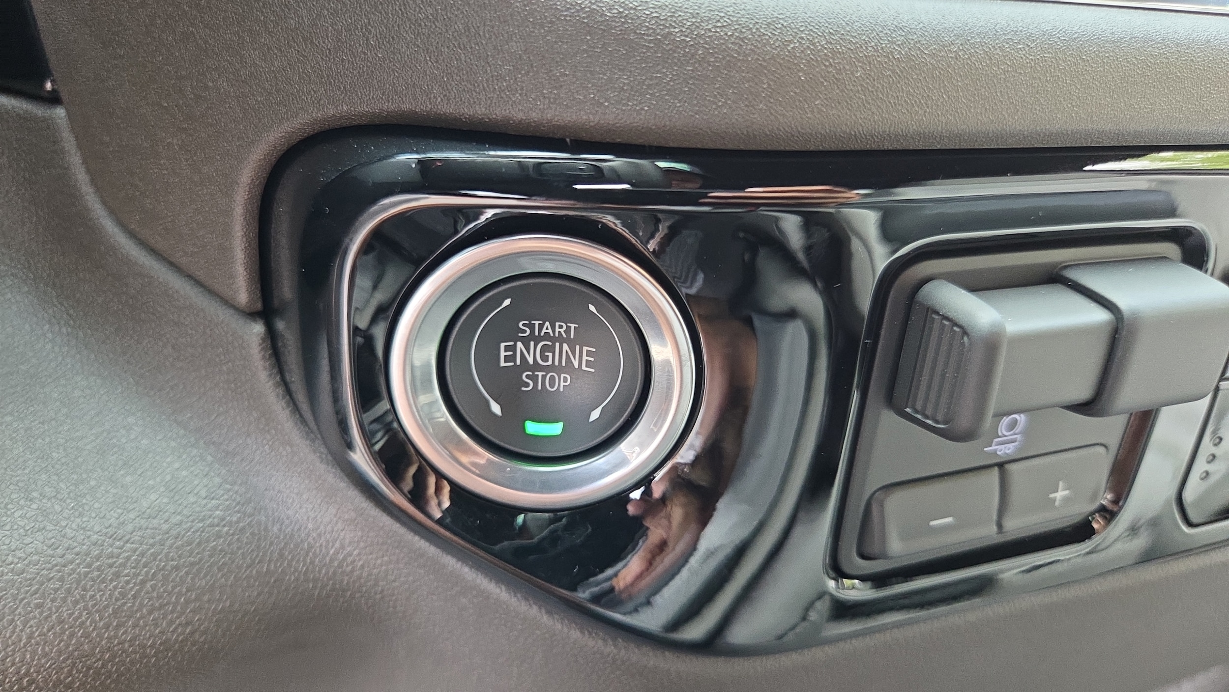 2026 GMC Sierra 1500 SLE - Photo 23
