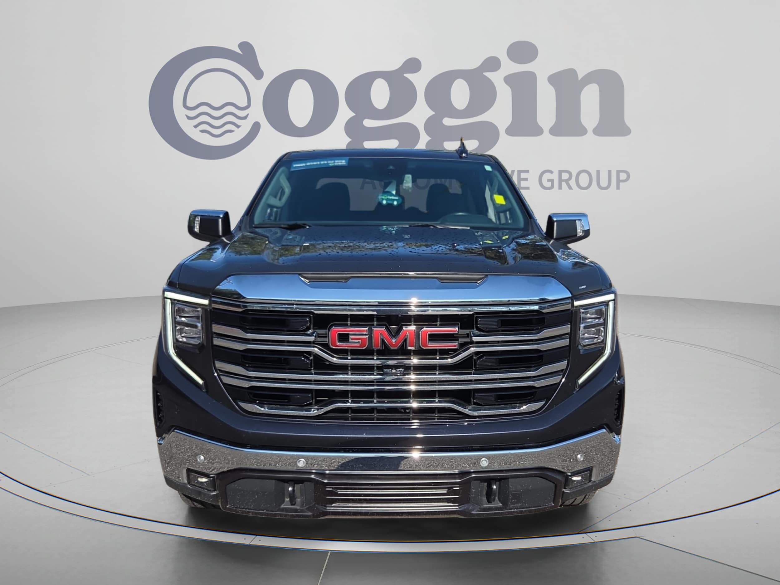 2023 GMC Sierra 1500 SLT - Photo 8
