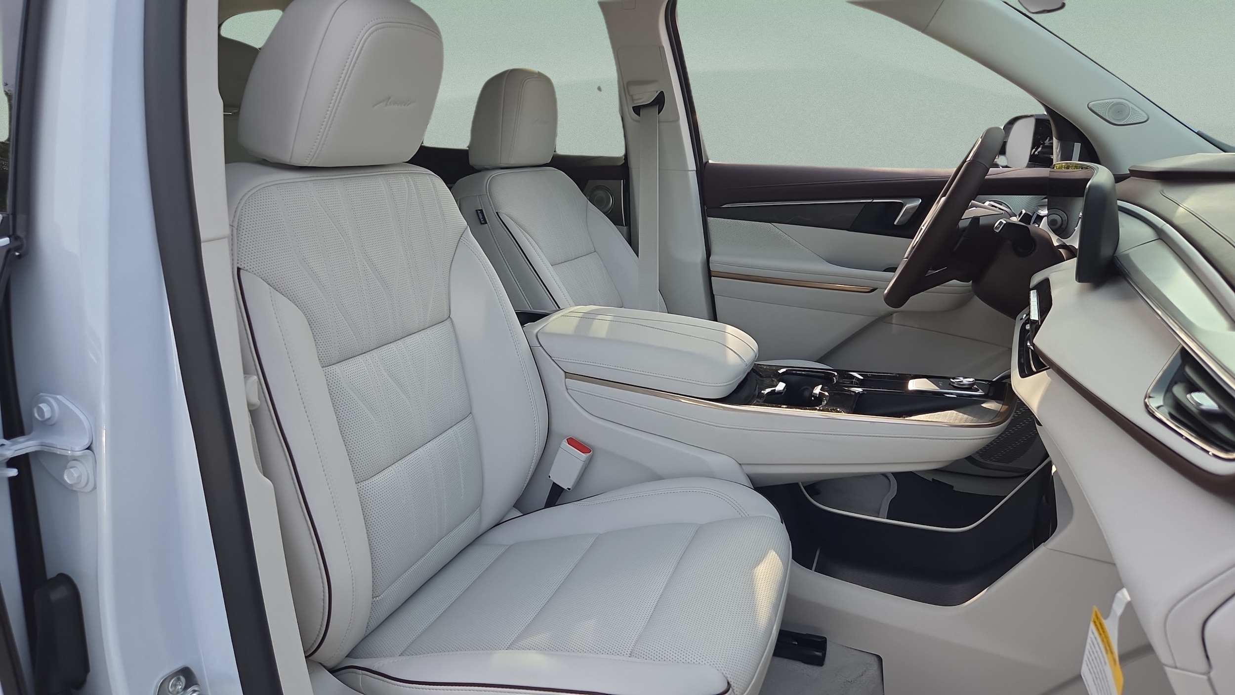 2026 Buick Enclave Avenir - Photo 15