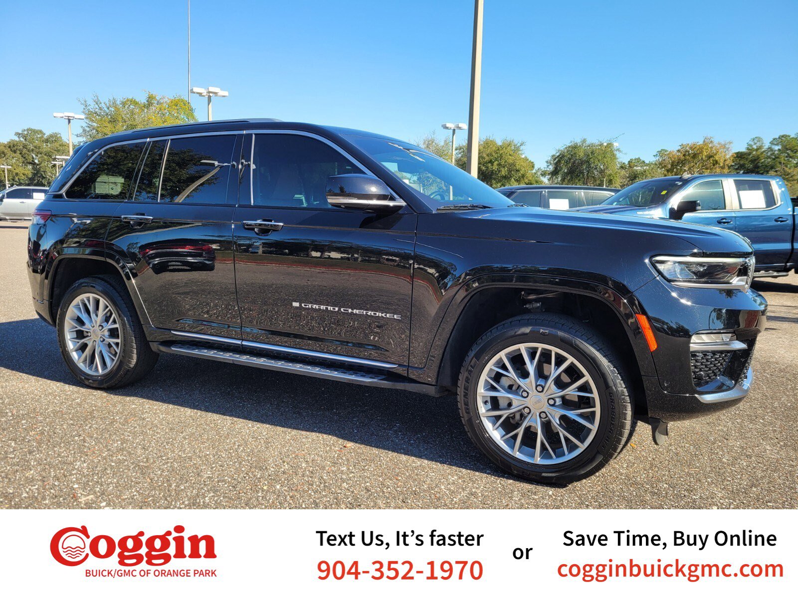 2023 Jeep Grand Cherokee Summit's photo