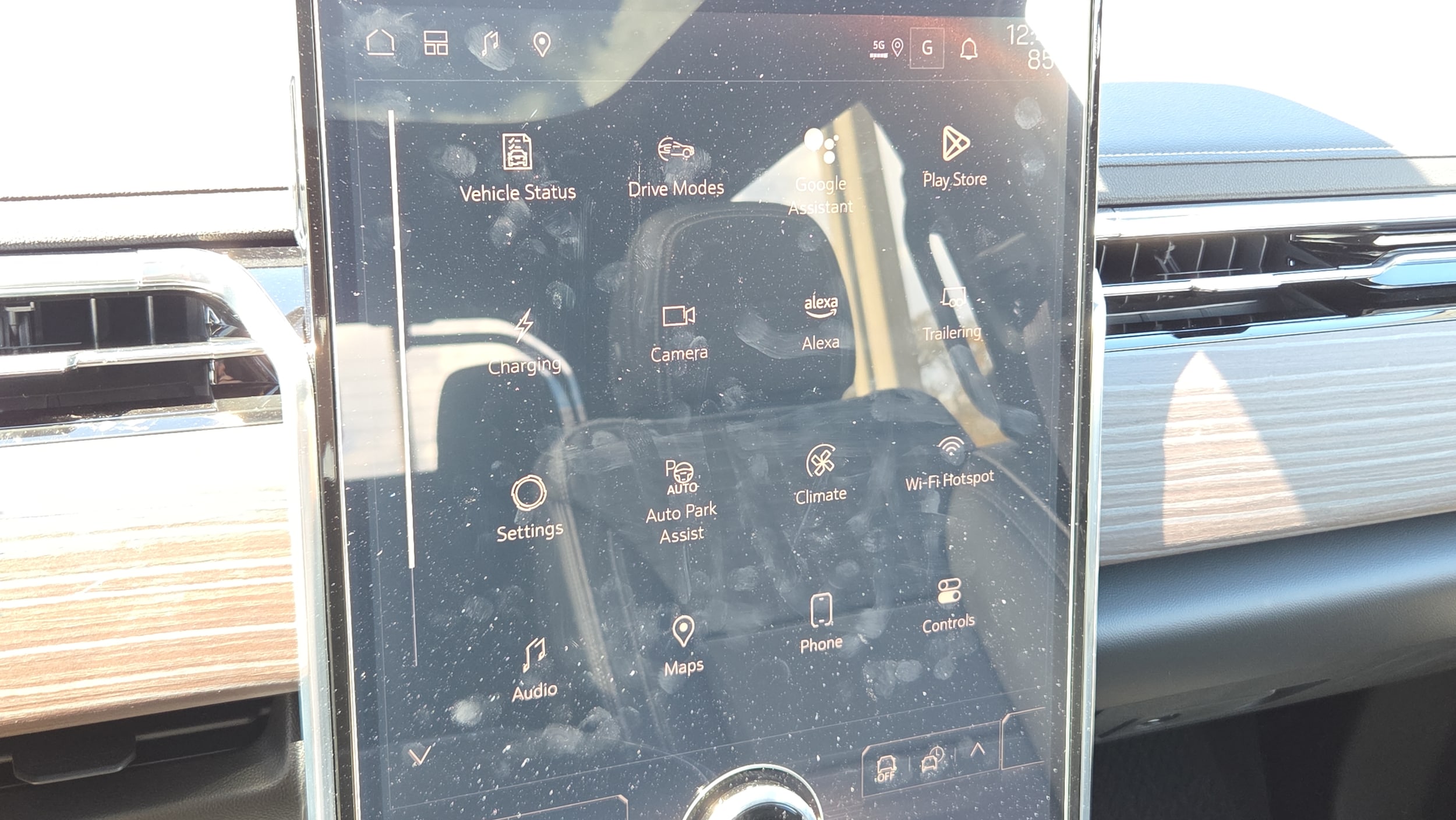 2025 GMC Sierra EV Denali - Photo 16