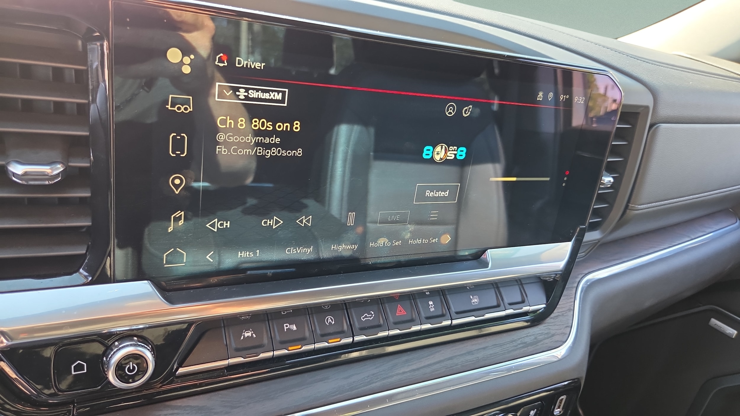 2023 GMC Sierra 1500 SLT - Photo 18