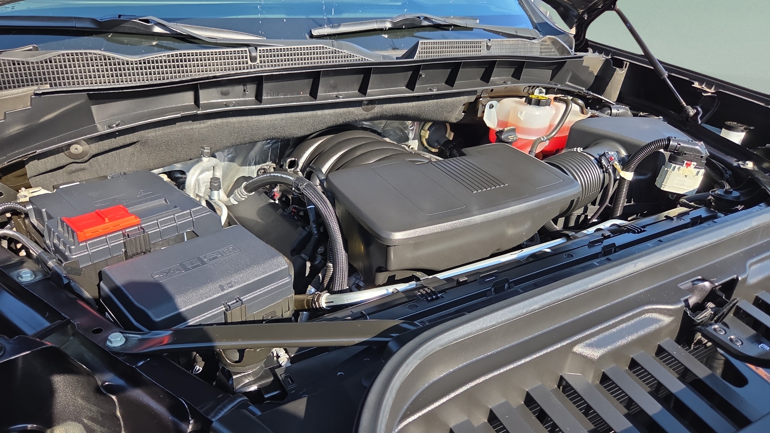 2023 GMC Sierra 1500 SLT - Photo 17