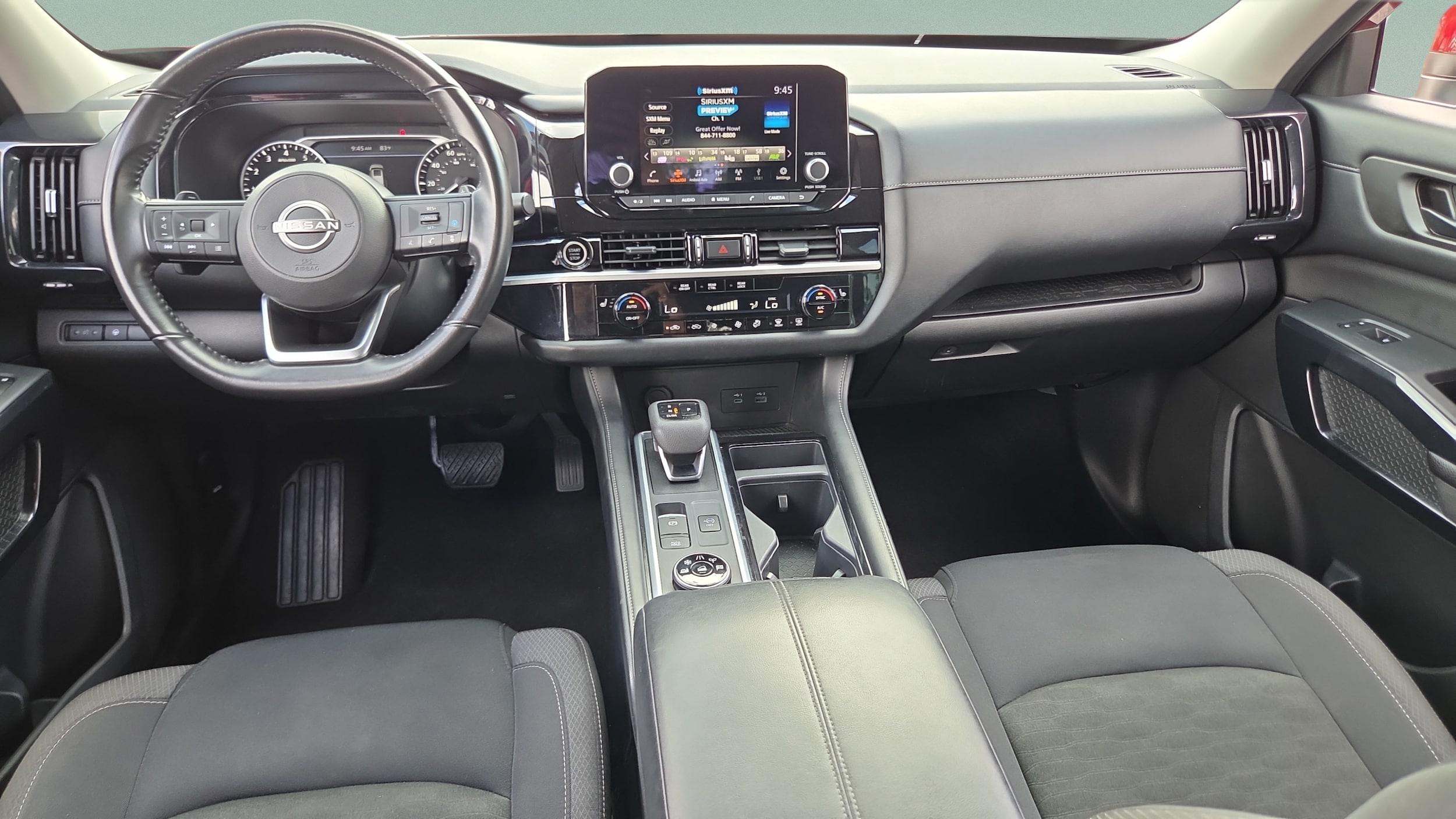 2024 Nissan Pathfinder SV - Photo 13