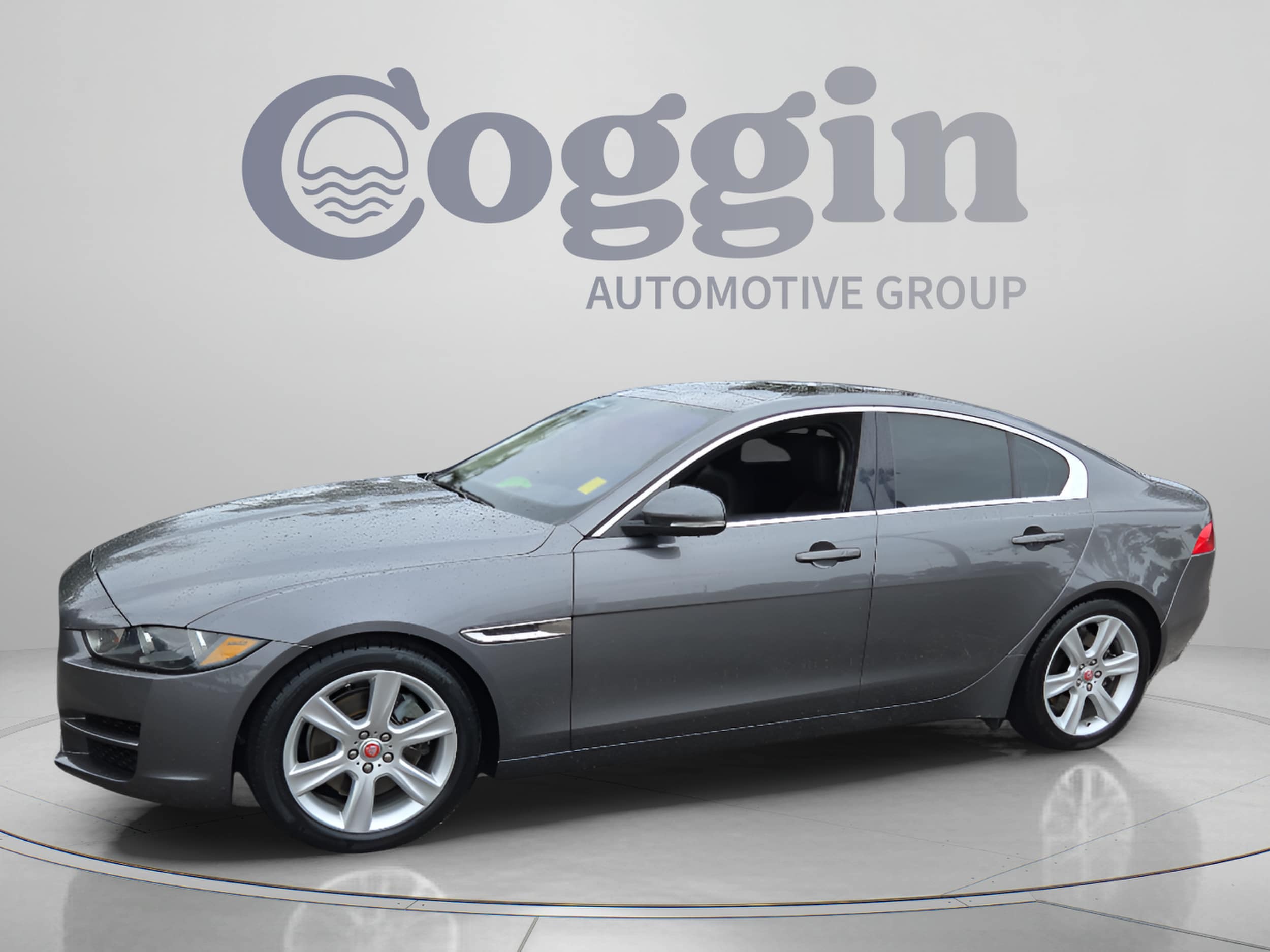 2017 Jaguar XE Prestige
