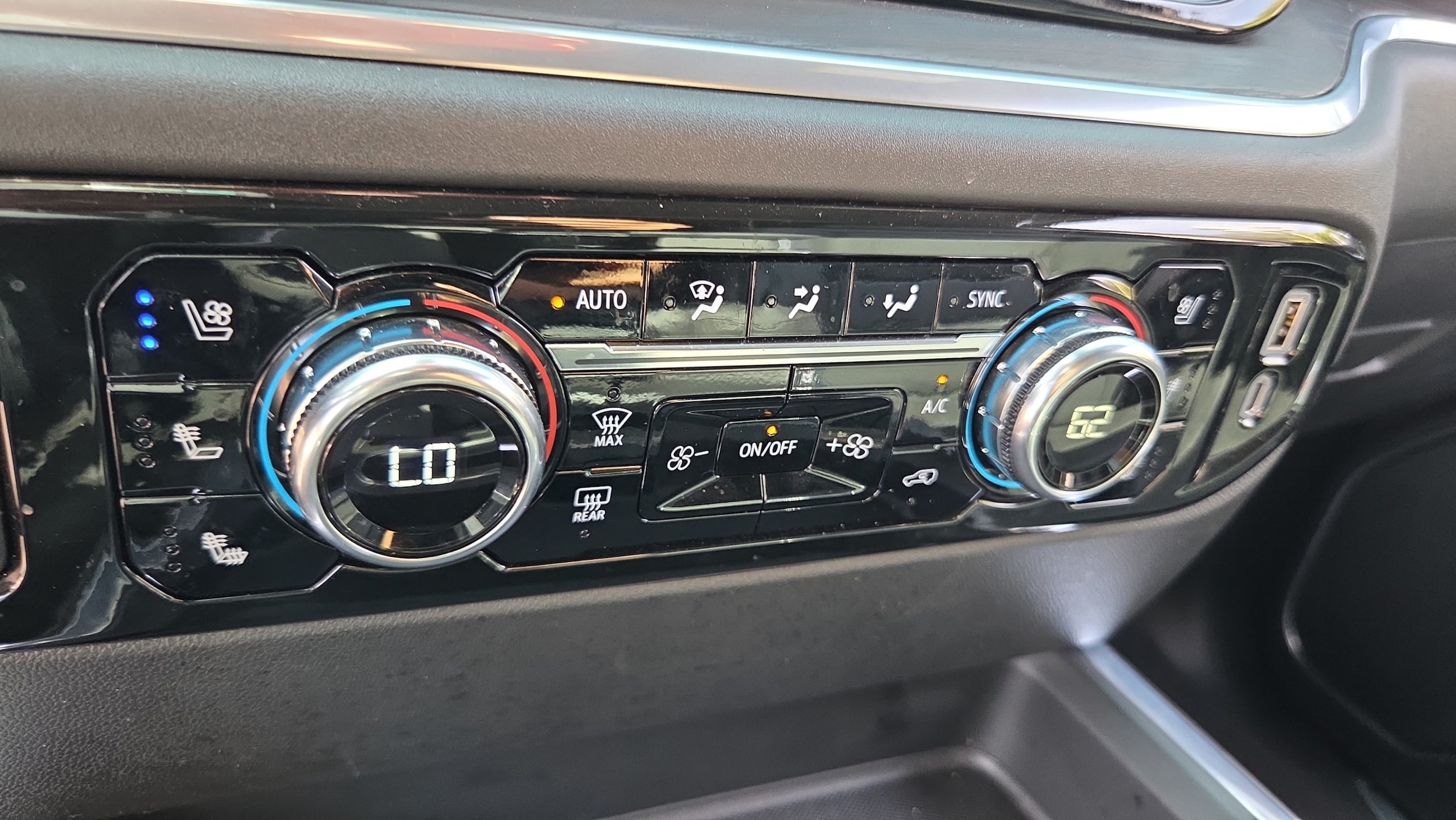 2026 GMC Sierra 3500HD SLT - Photo 20
