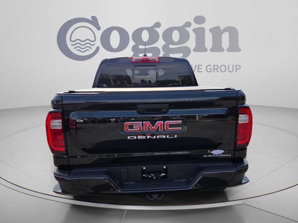 Used 2024 GMC Canyon Denali Truck Crew Cab