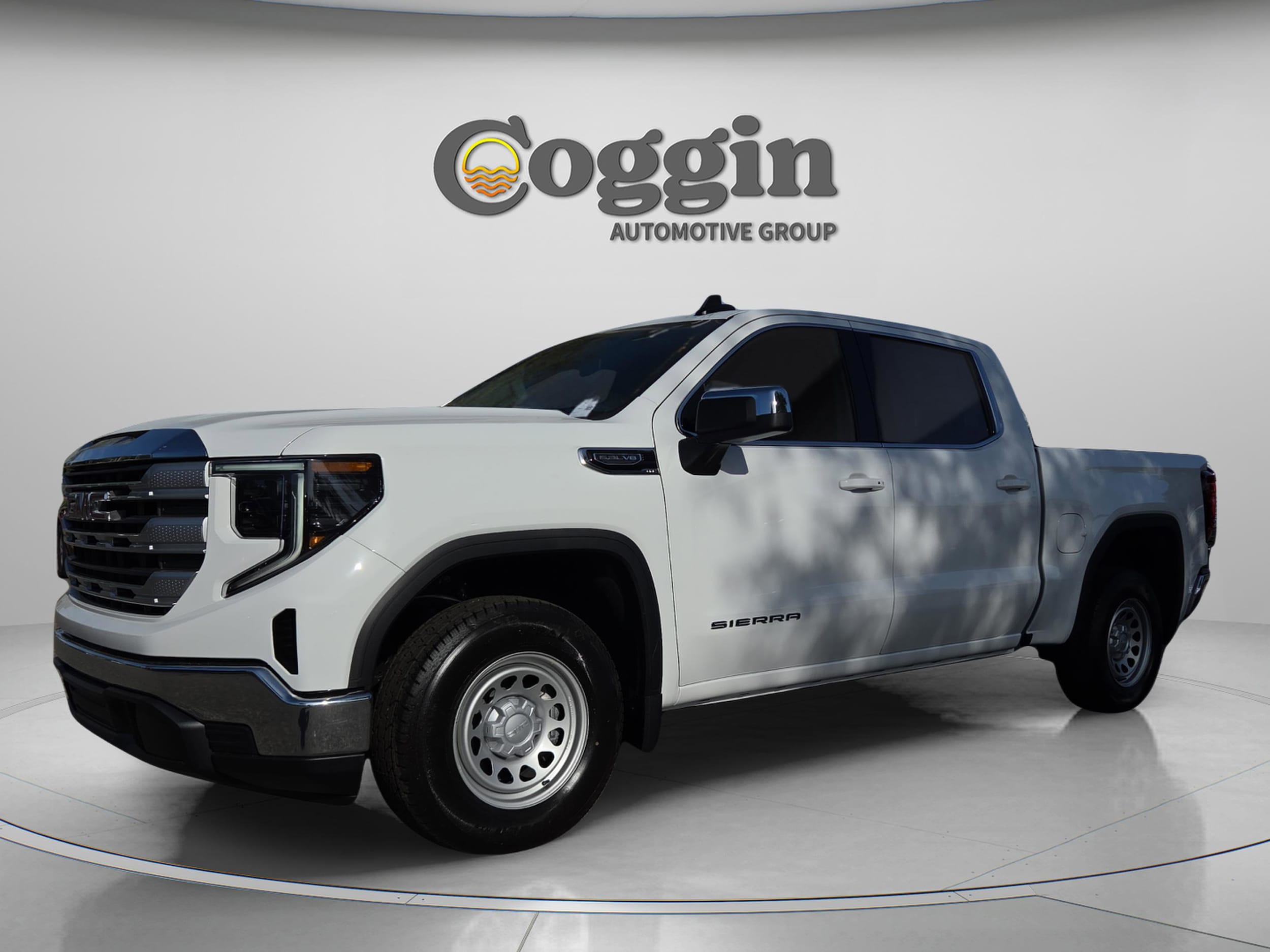 2026 GMC Sierra 2WD Crew Cab Short Box SLE's photo