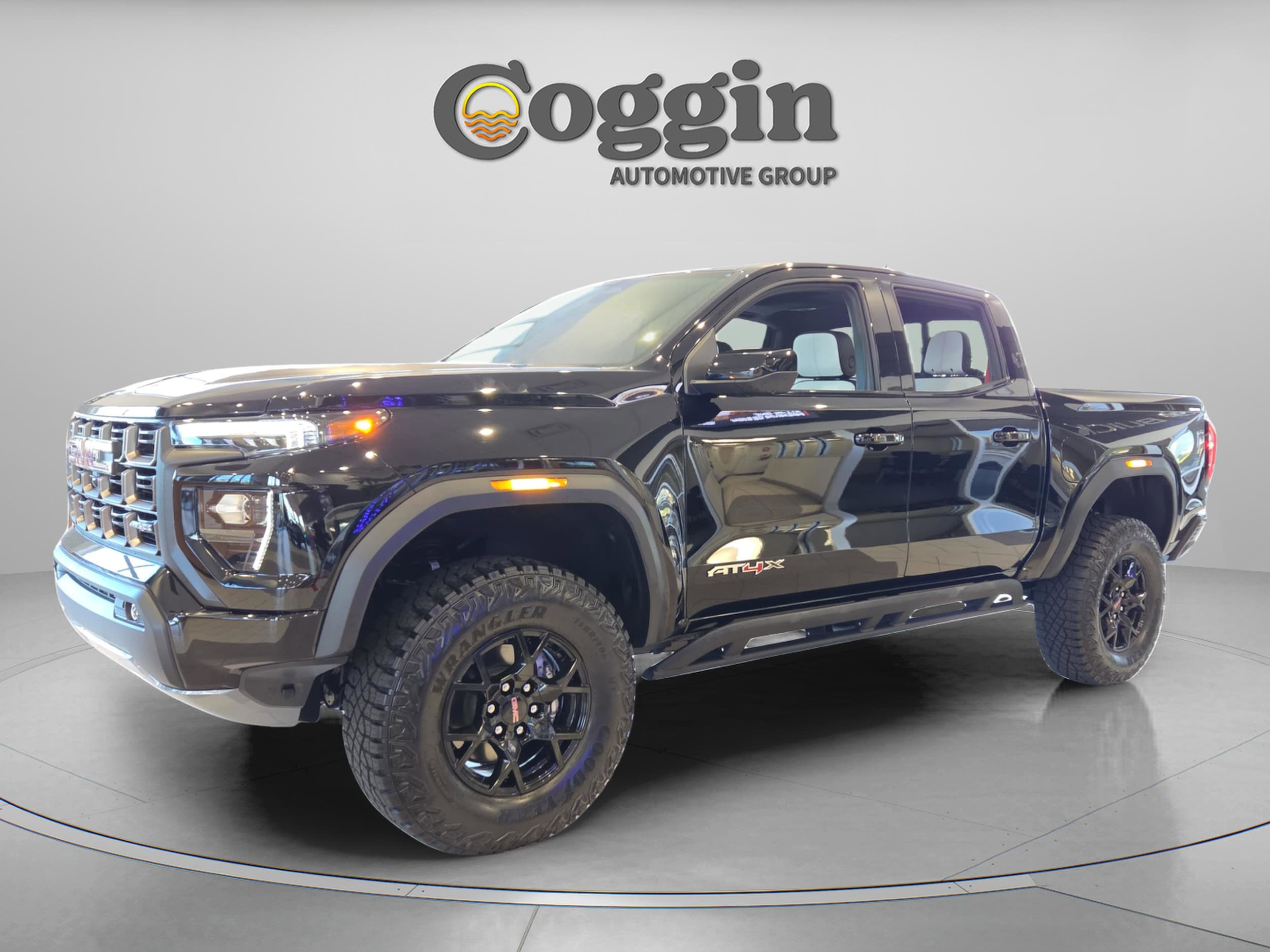 2026 GMC Canyon 4WD AT4X Crew Cab Short Box's photo