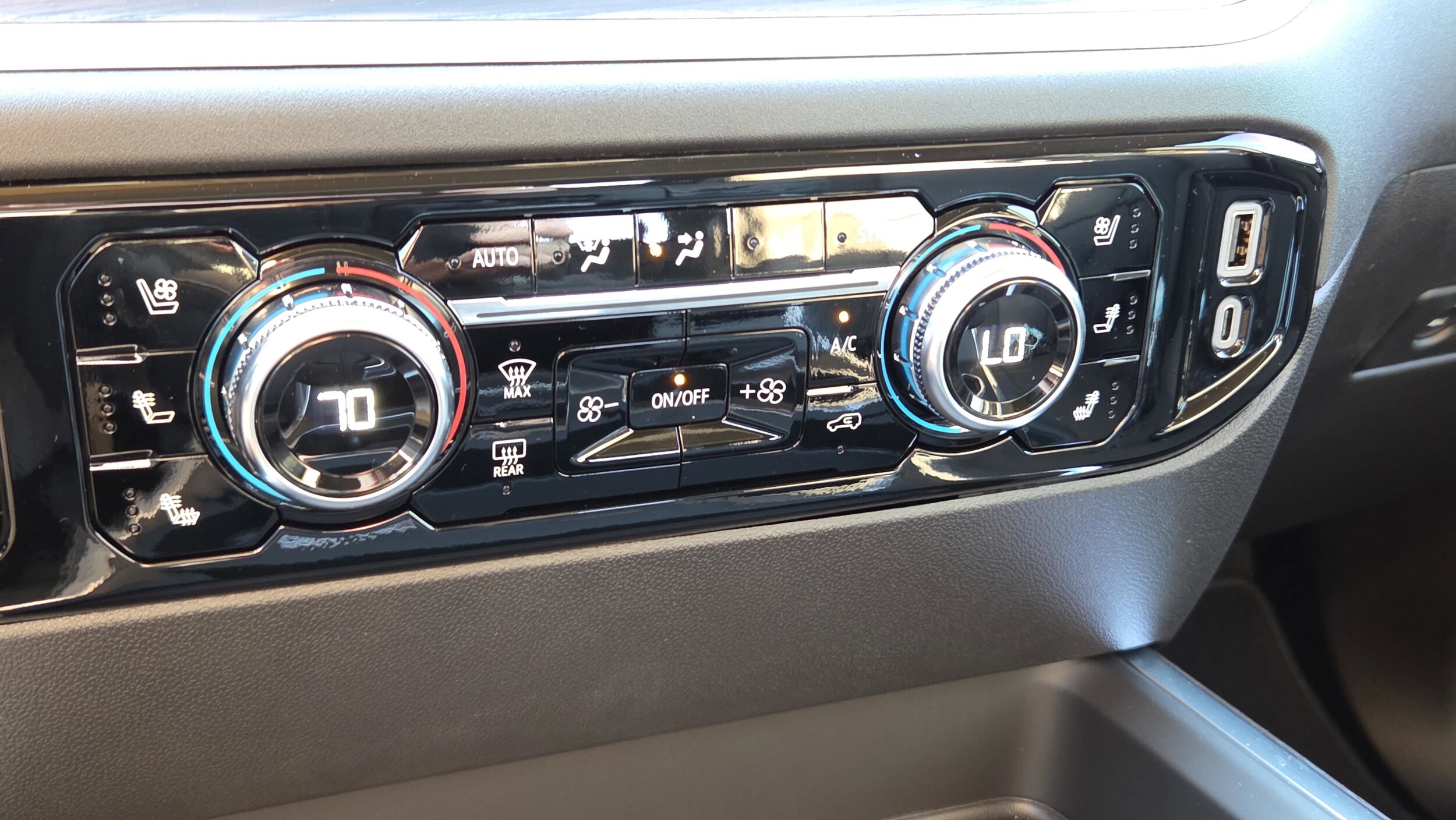 2026 GMC Sierra 2500HD SLT - Photo 16