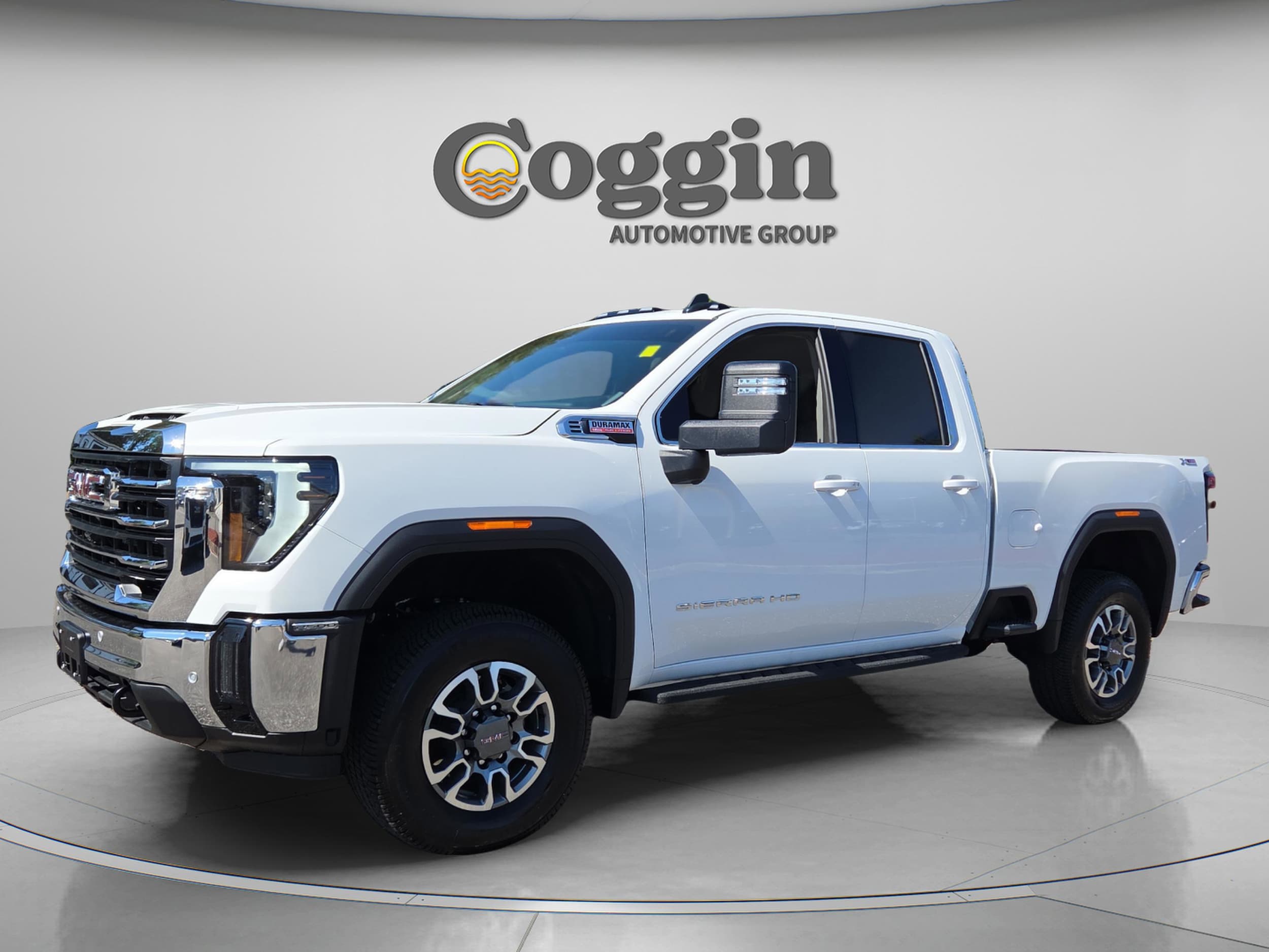 2025 GMC Sierra 4WD Double Cab Standard Box SLE's photo