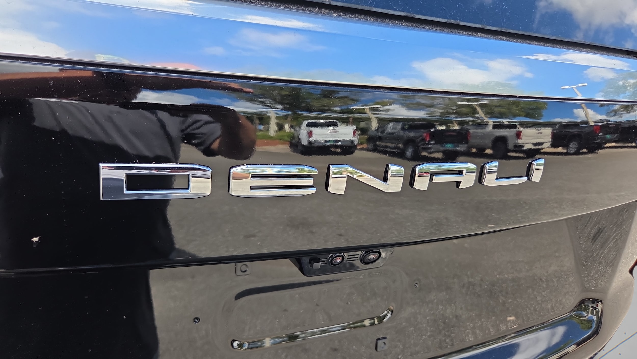 2026 GMC Yukon XL Denali - Photo 35