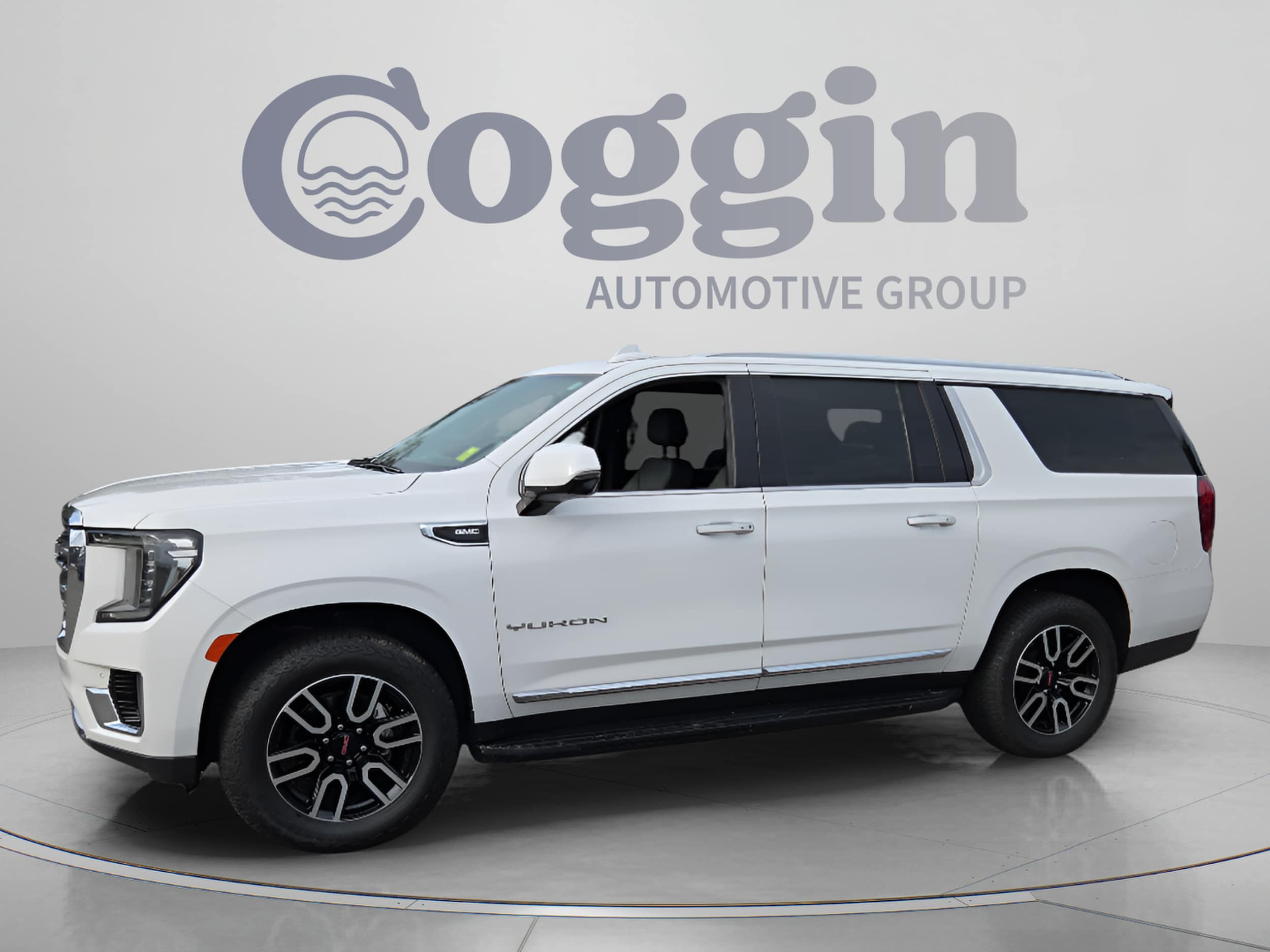 2023 GMC Yukon XL SLT - Photo 1
