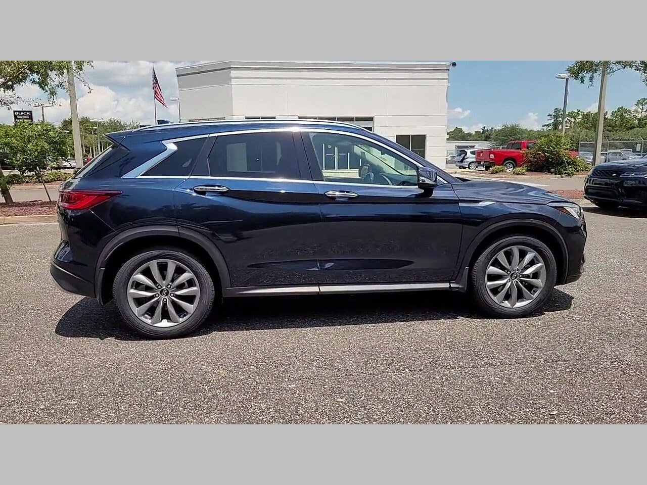 2022 Infiniti QX50 Luxe photo 33