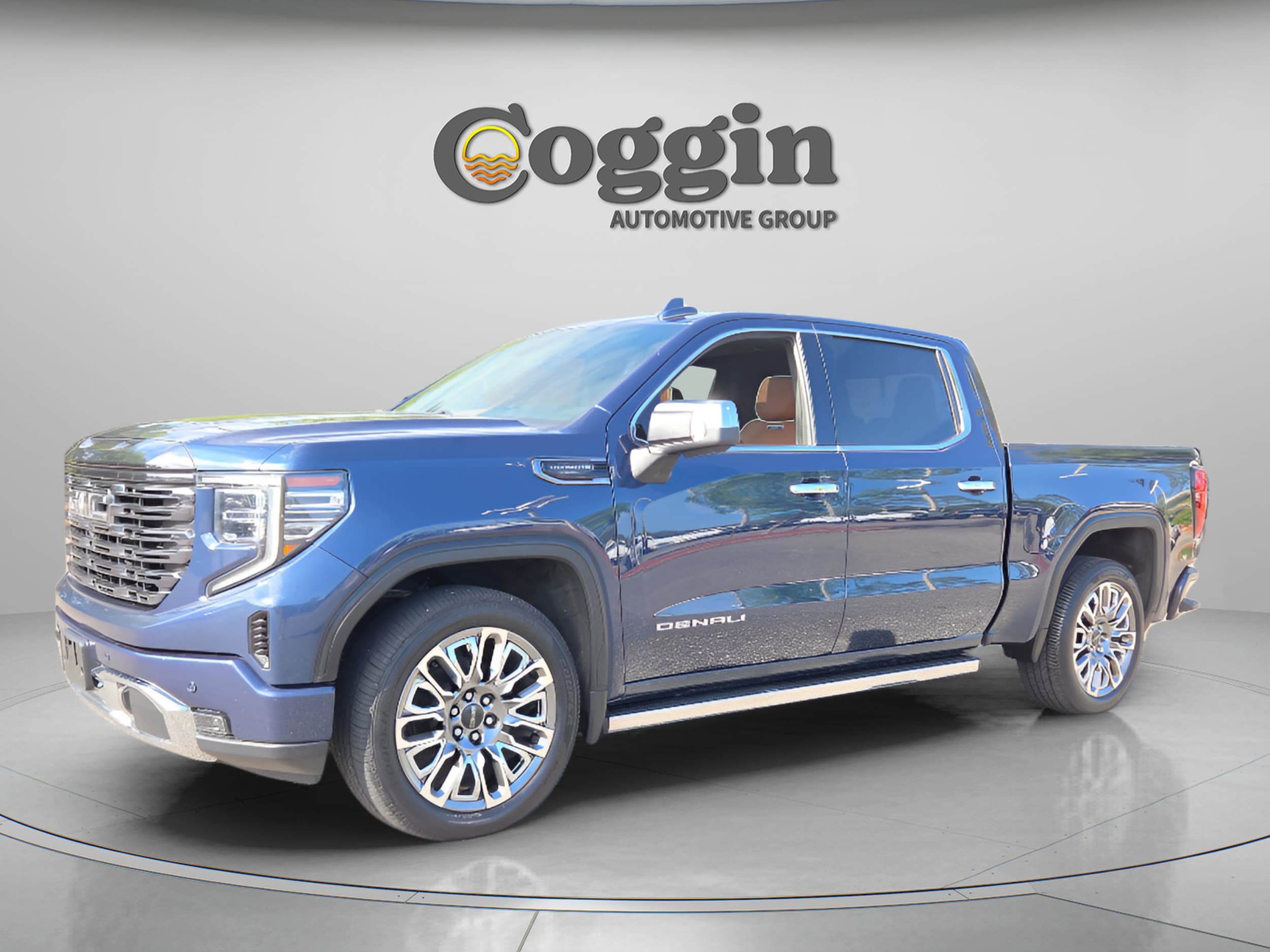 2023 GMC Sierra 4WD Crew Cab Short Box Denali Ultimate's photo