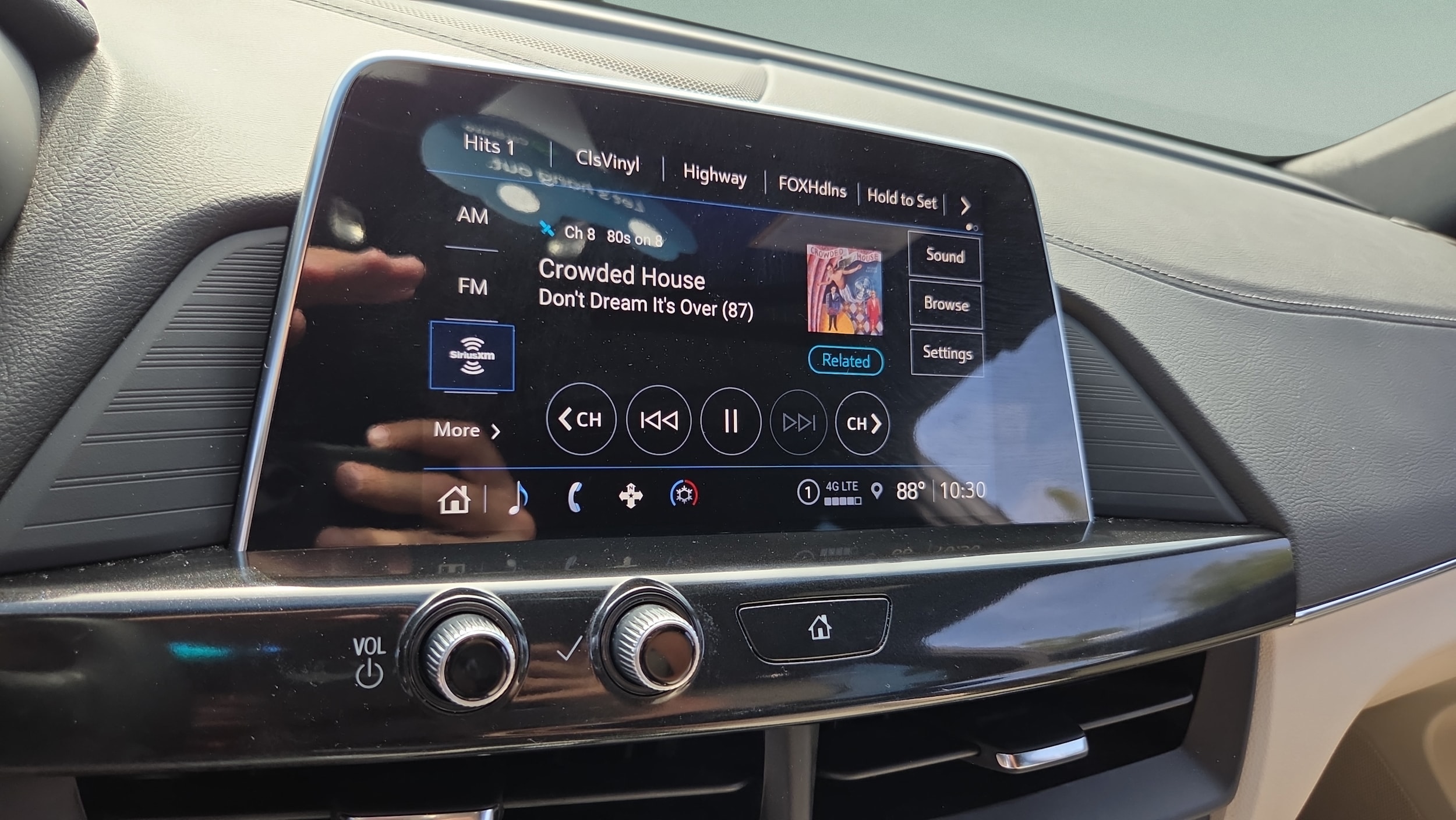 2025 Cadillac CT4 Luxury - Photo 18
