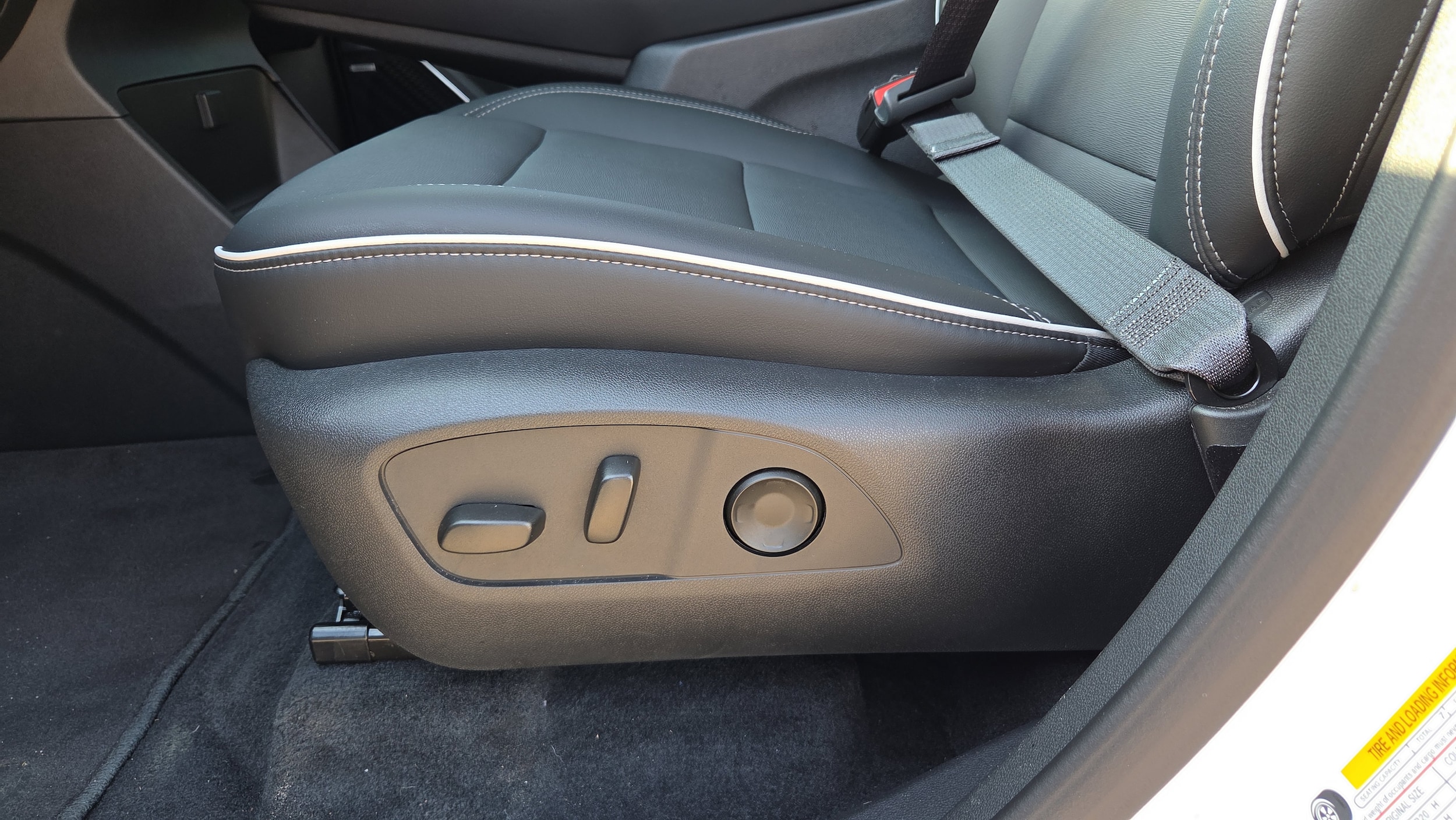 2025 Buick Enclave Preferred - Photo 20