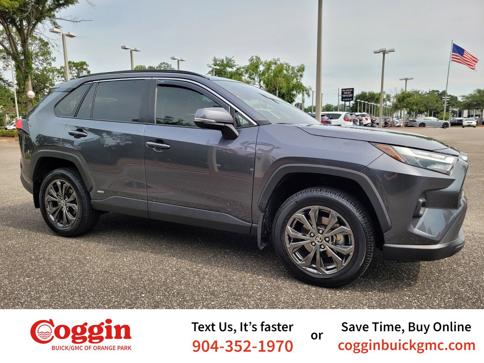 2023 Toyota RAV4 XLE Premium's photo