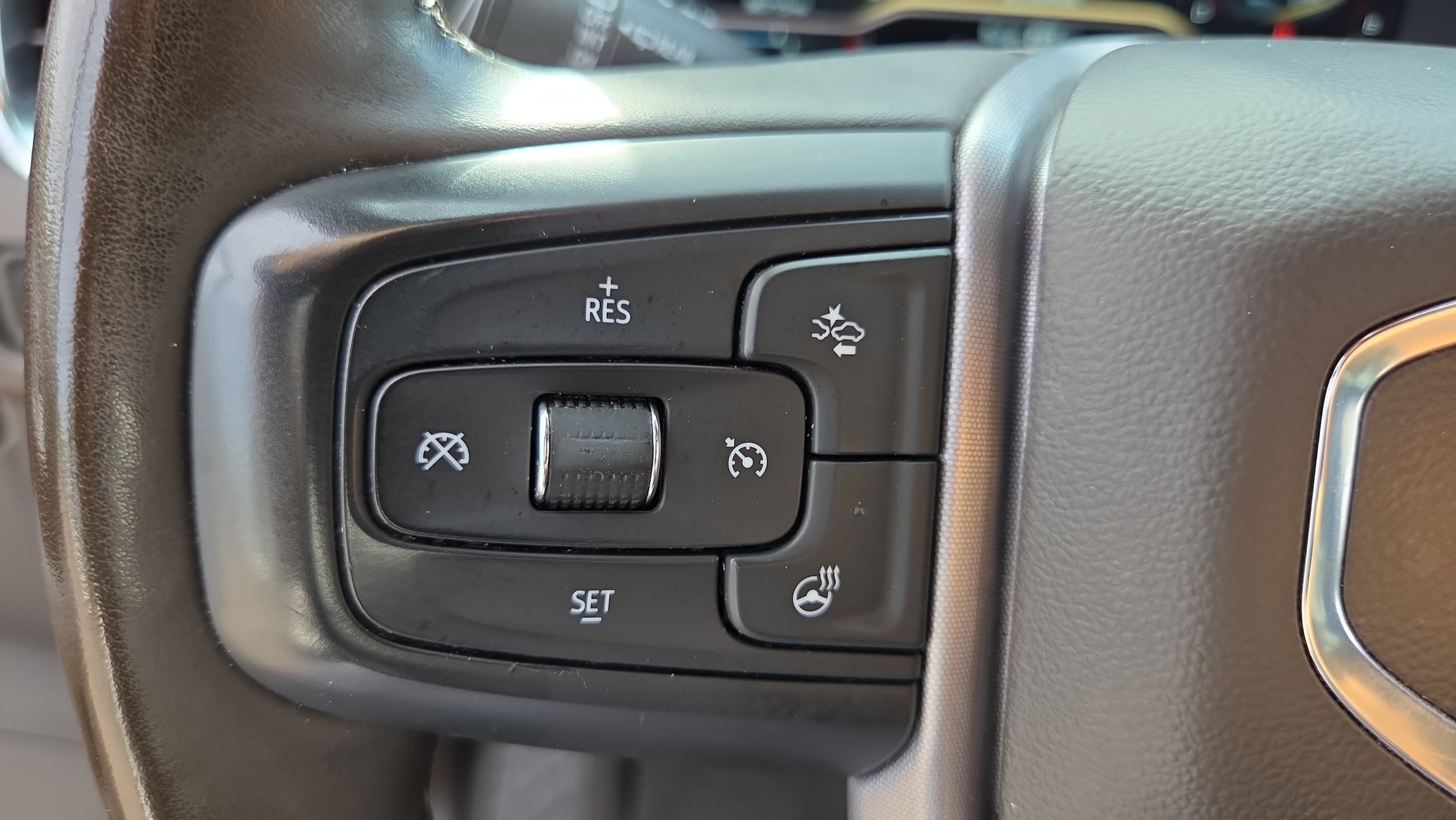2023 GMC Yukon XL SLT - Photo 29