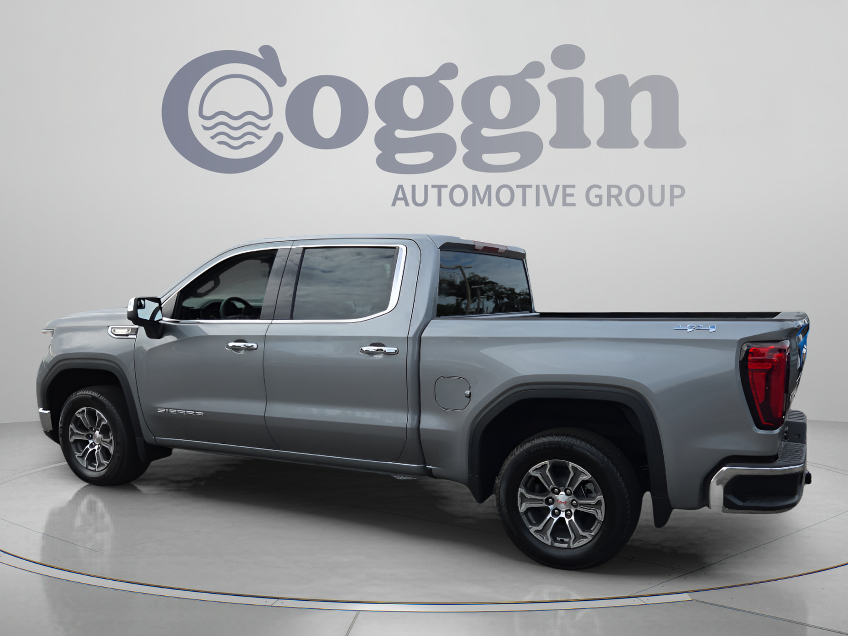 2026 GMC Sierra 1500 SLT - Photo 3