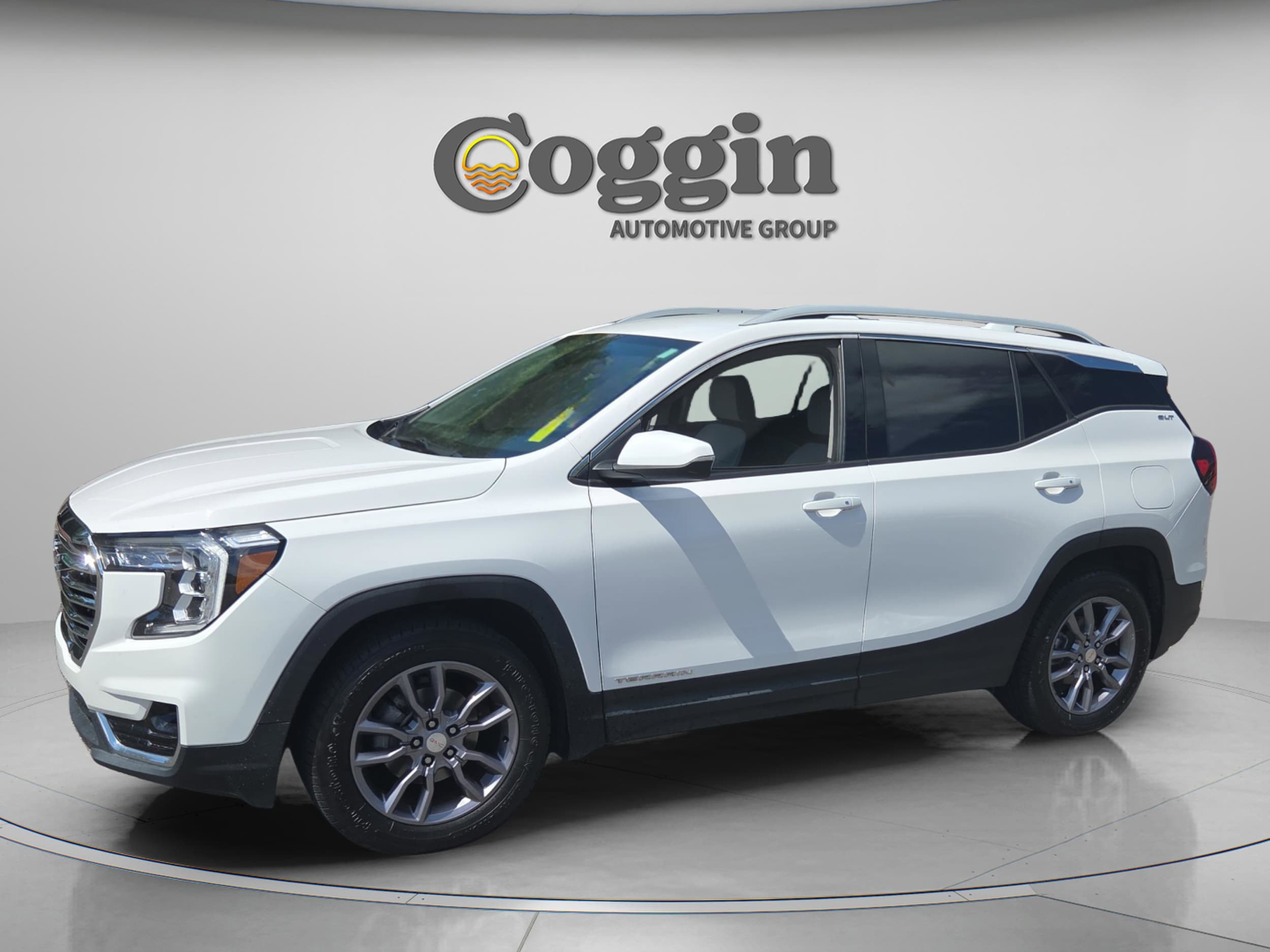 2023 GMC Terrain SLT FWD's photo