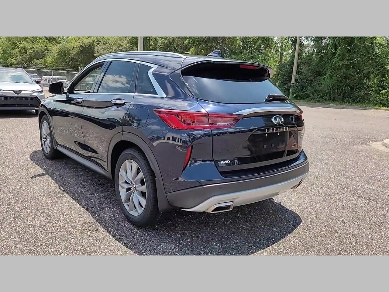 2022 Infiniti QX50 Luxe photo 22