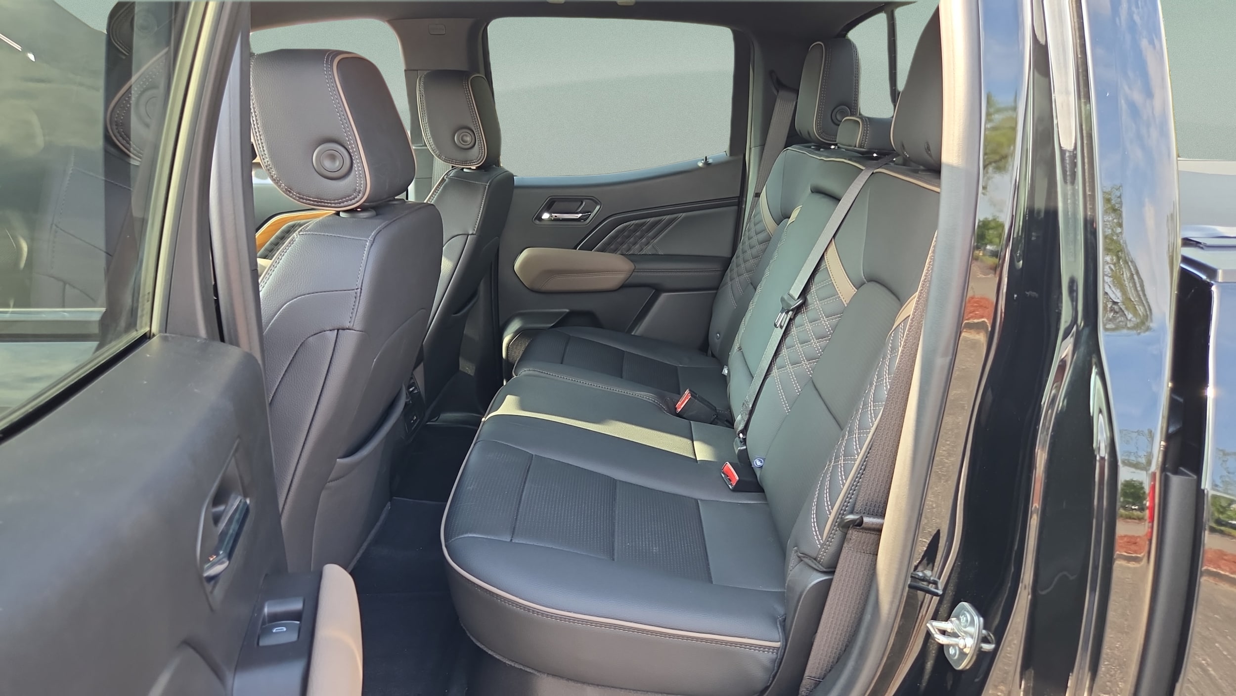 2024 GMC Canyon Denali - Photo 10