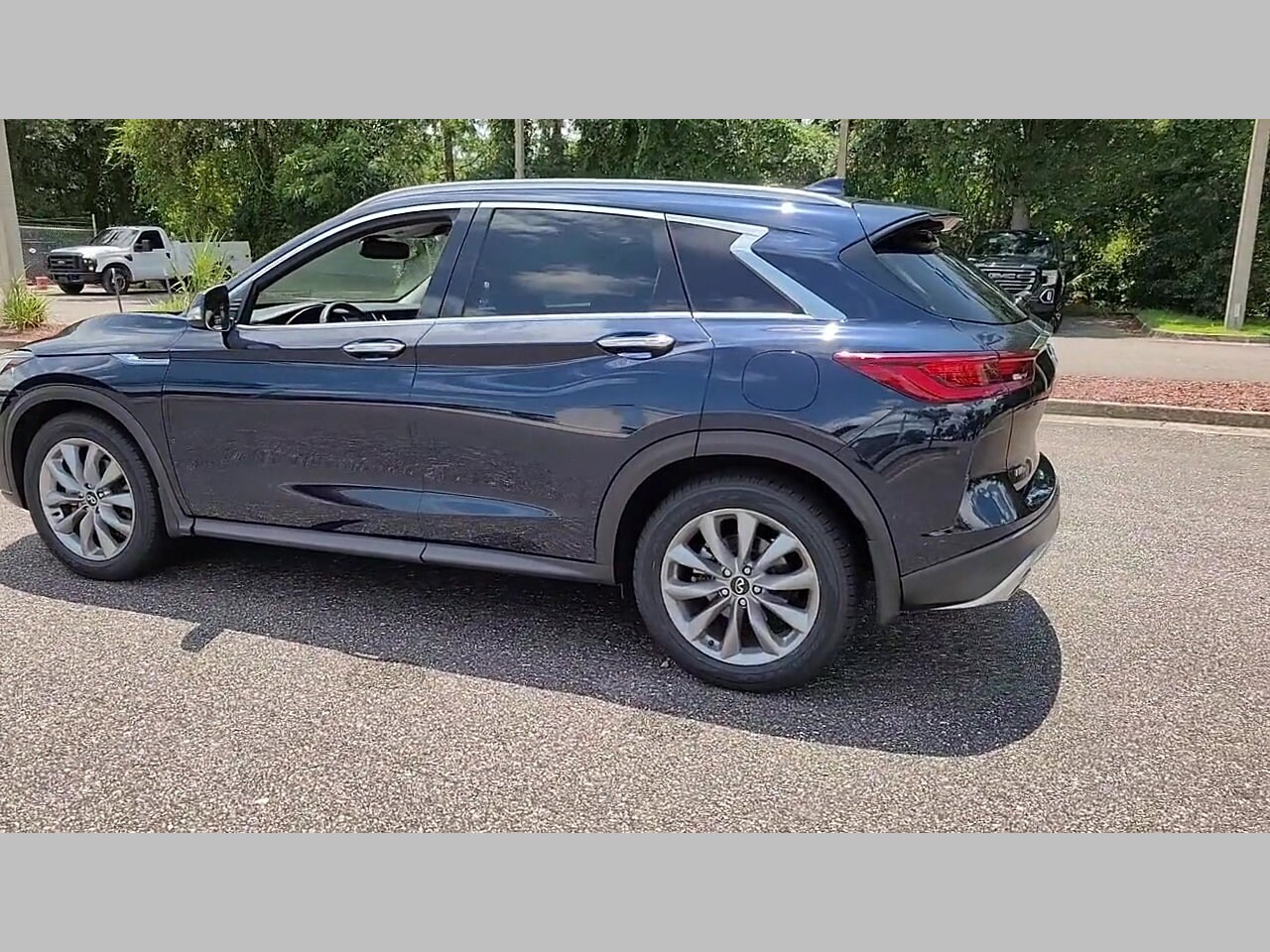 2022 Infiniti QX50 Luxe photo 19