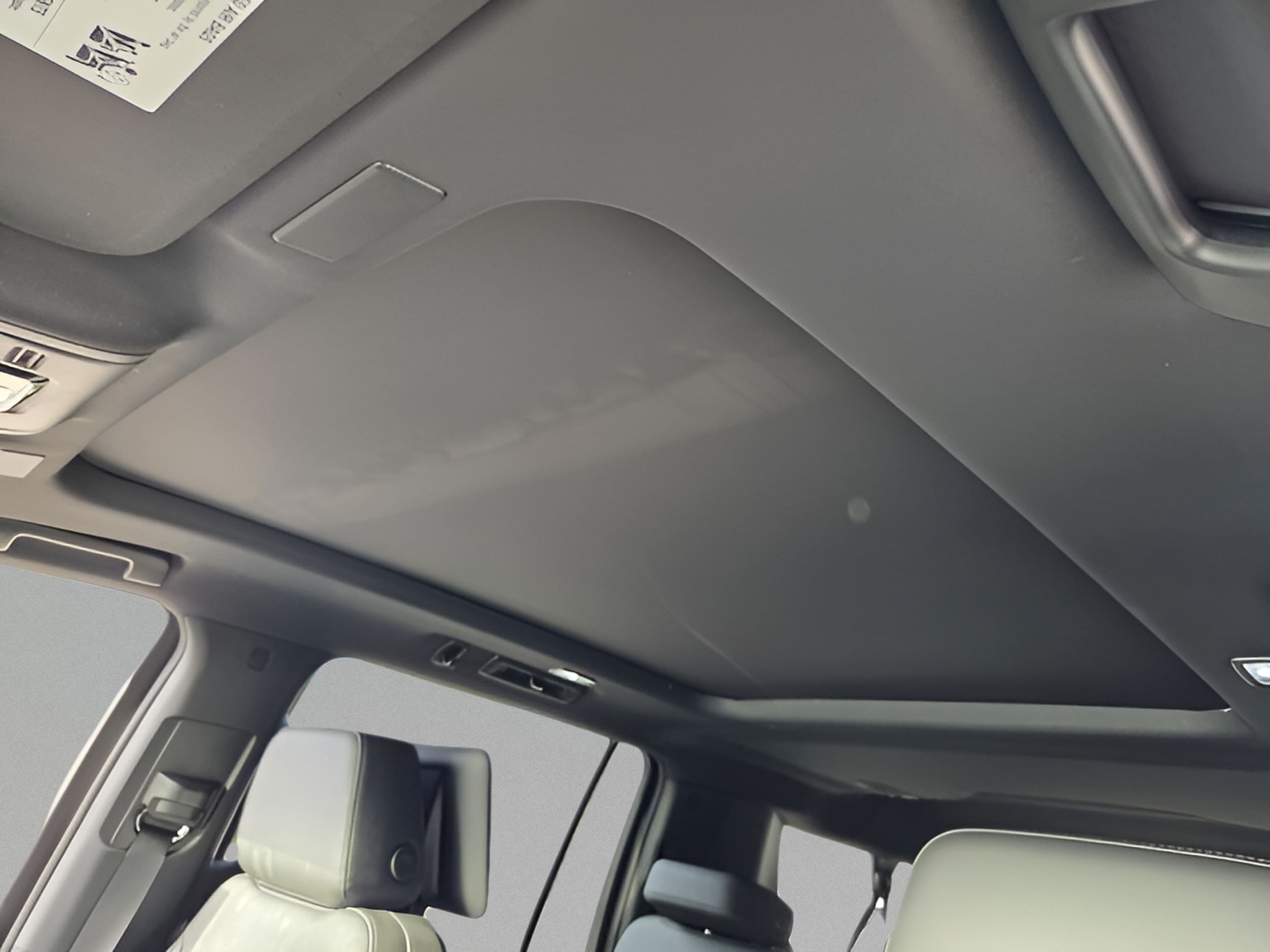 2026 Chevrolet Suburban Z71 - Photo 22