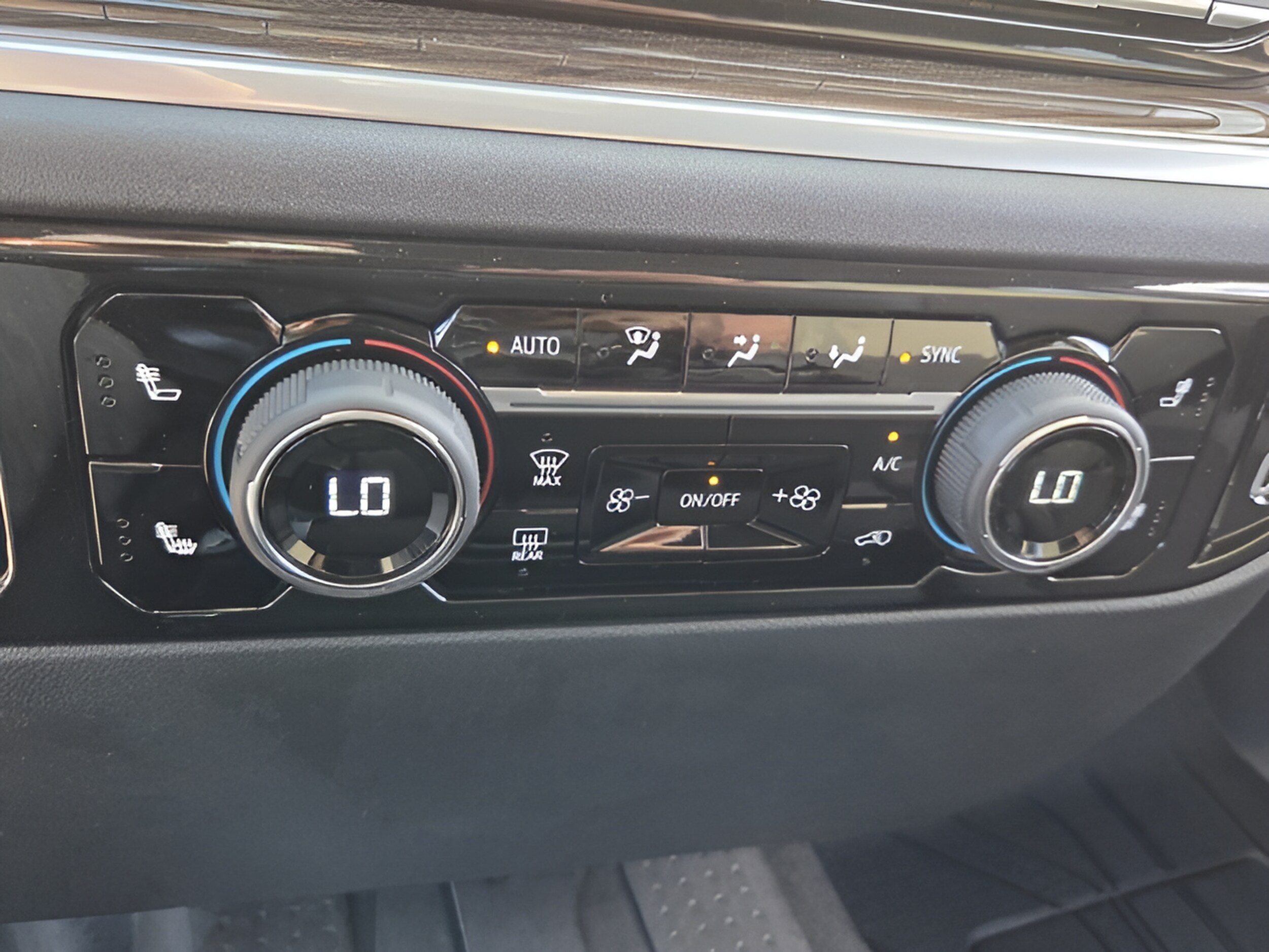 2026 Chevrolet Silverado 1500 RST - Photo 21