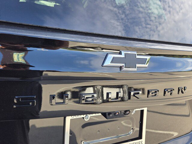 2026 Chevrolet Suburban Z71 - Photo 18