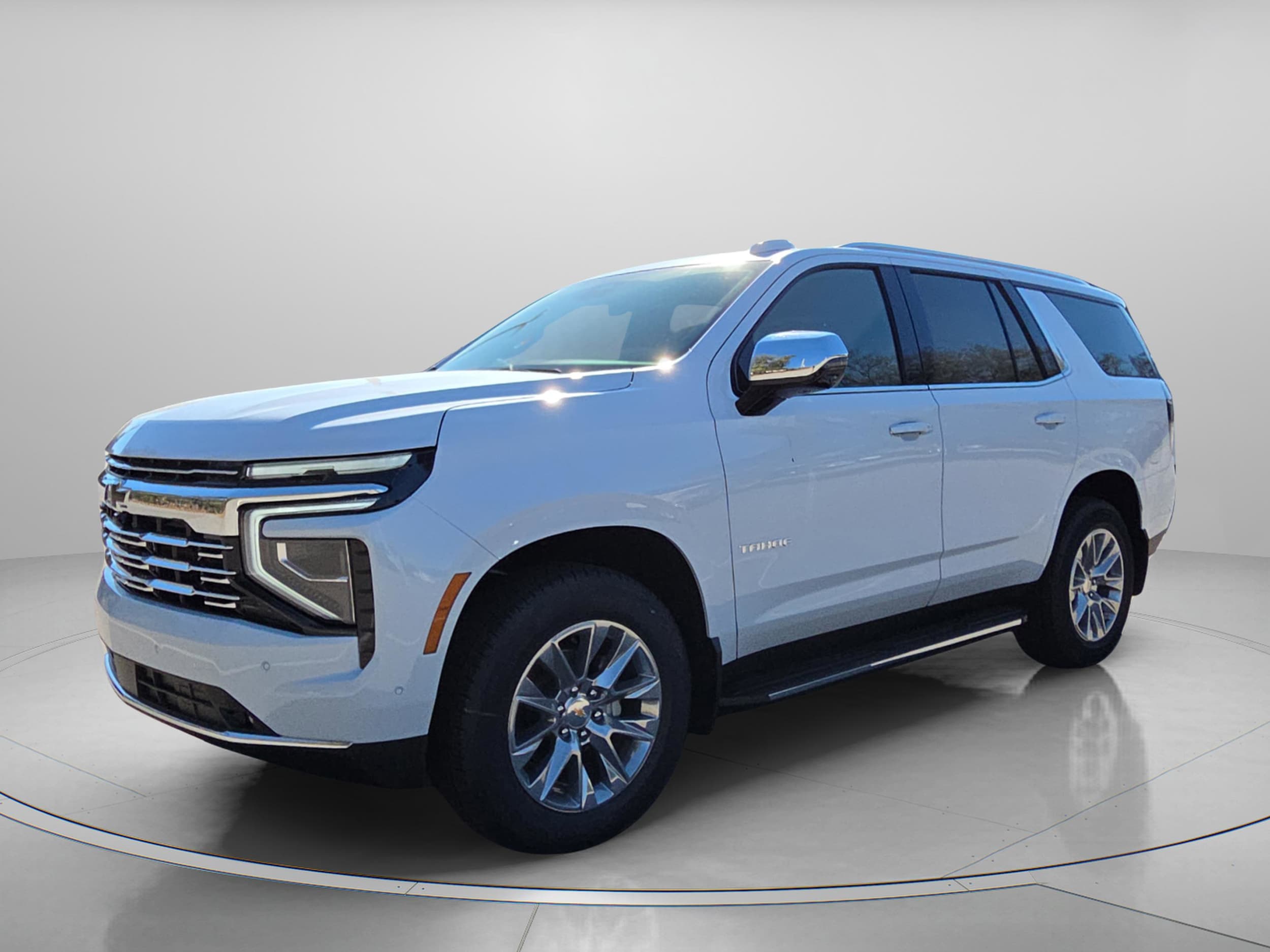 2026 Chevrolet Tahoe Premier - Photo 2