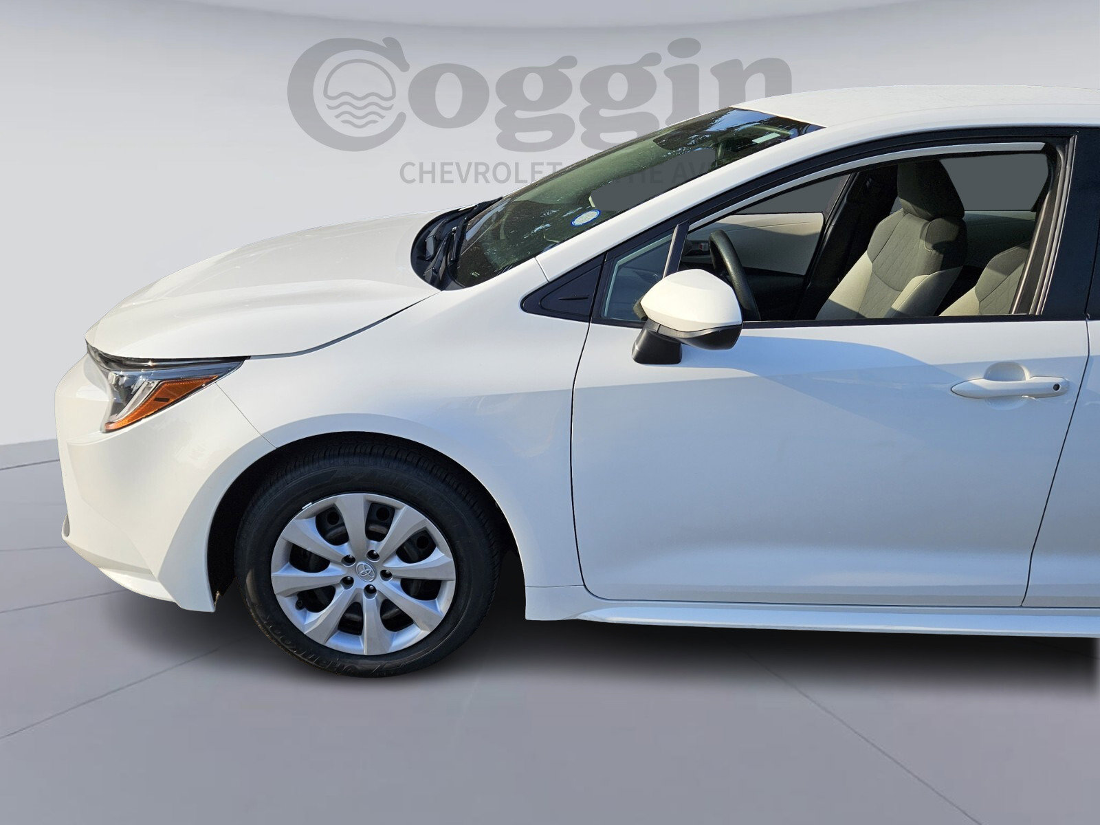 Used 2022 Toyota Corolla LE with VIN JTDEPMAE3NJ199159 for sale in Jacksonville, FL