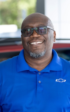 Staff member Robert Thompson from ID_7a2d3cc937b7