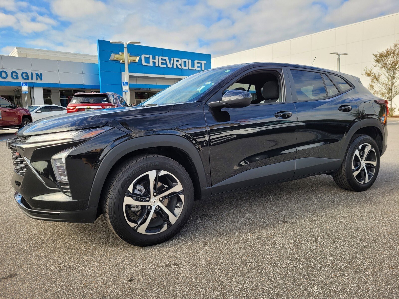 2025 Chevrolet Trax RS's photo