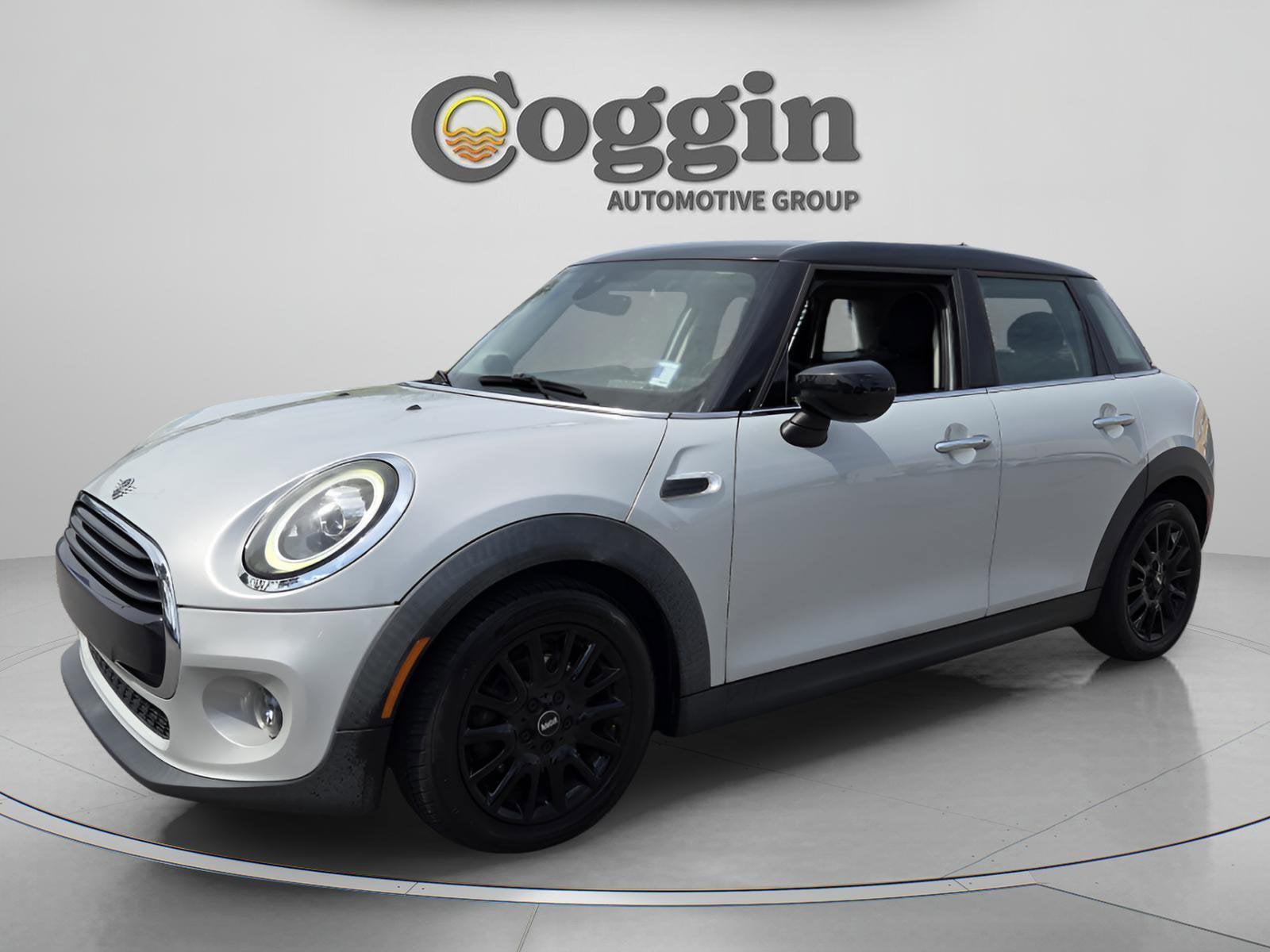 2021 MINI Hardtop's photo
