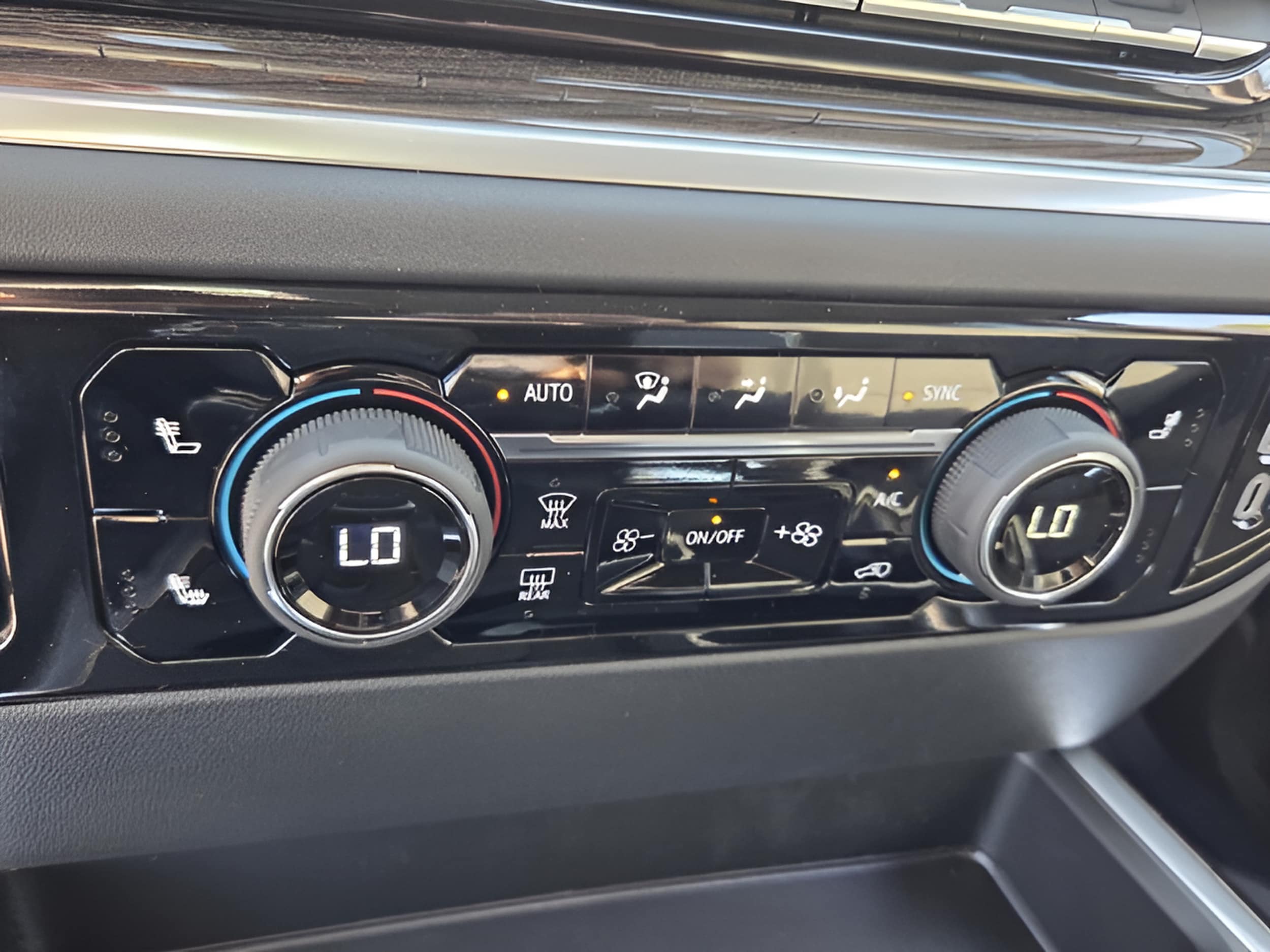 2026 Chevrolet Silverado 1500 RST - Photo 22