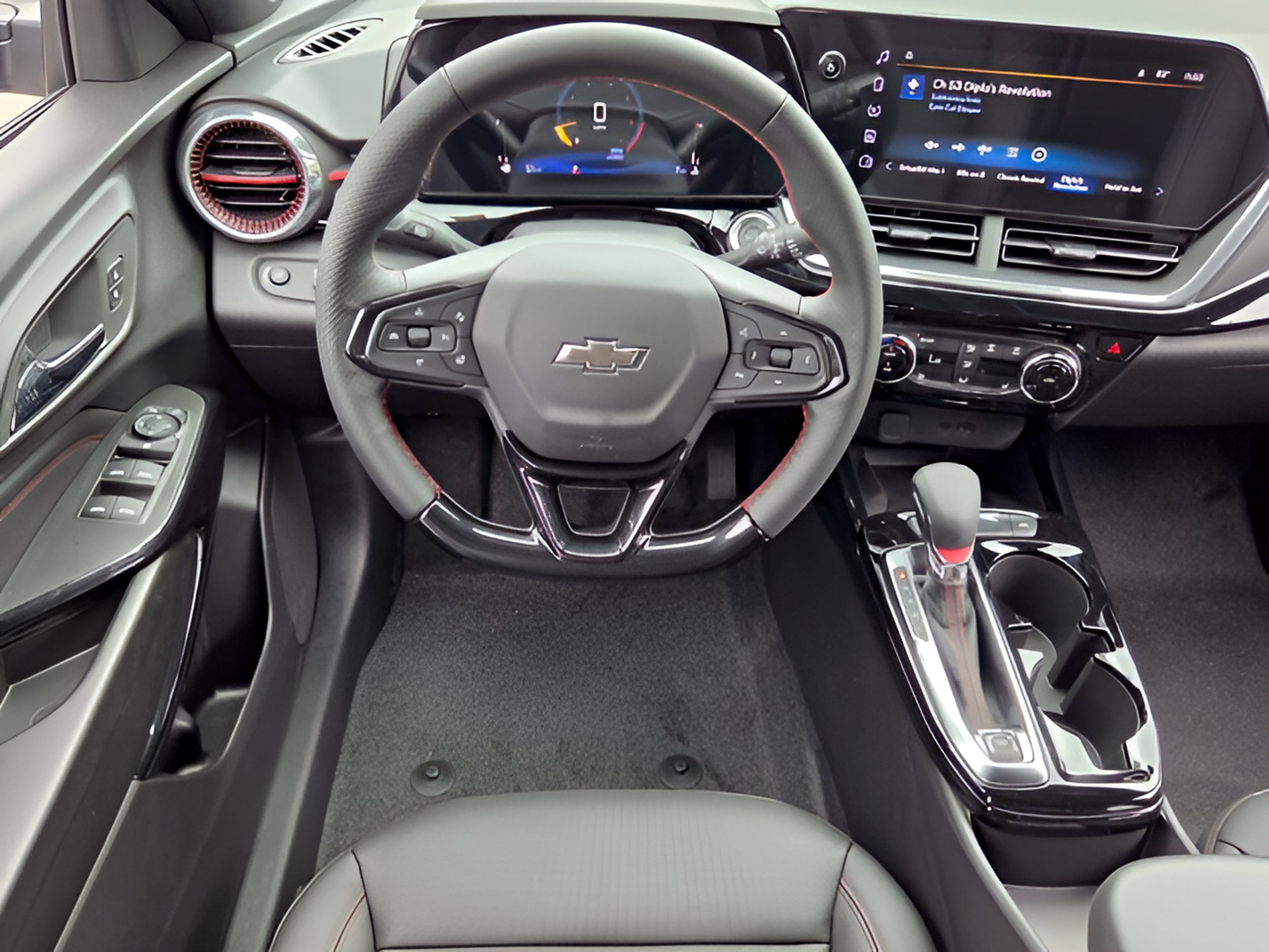 2026 Chevrolet Trax RS - Photo 12