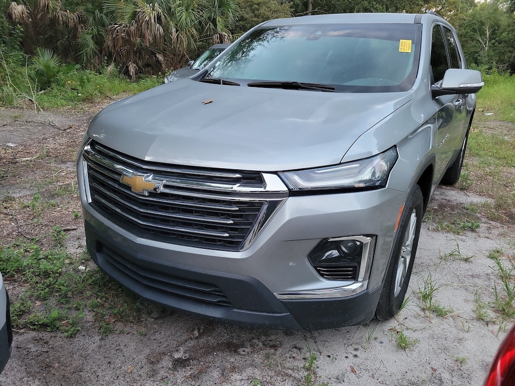 Used 2023 Chevrolet Traverse LT Cloth SUV