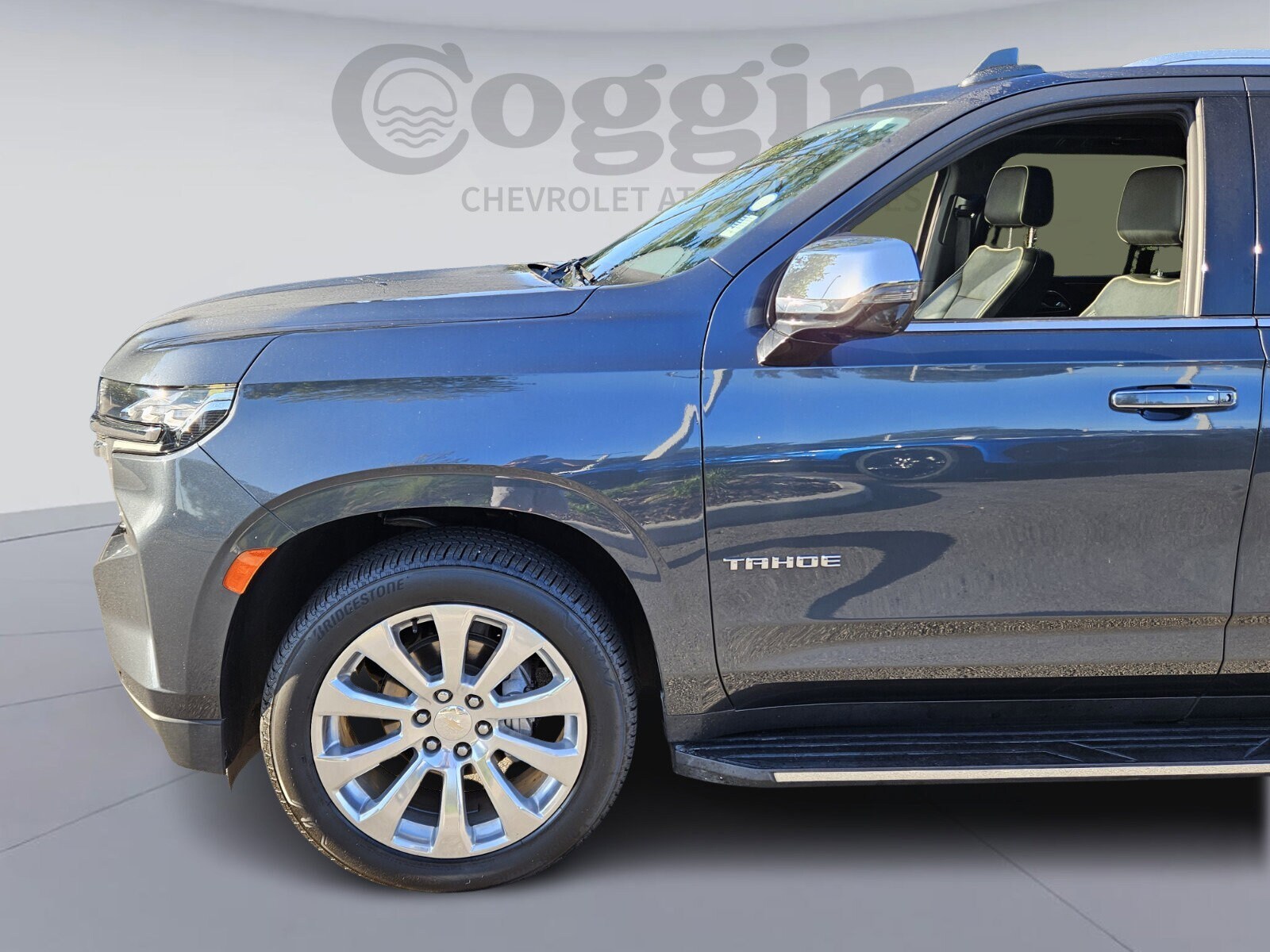 2021 Chevrolet Tahoe Premier photo 2