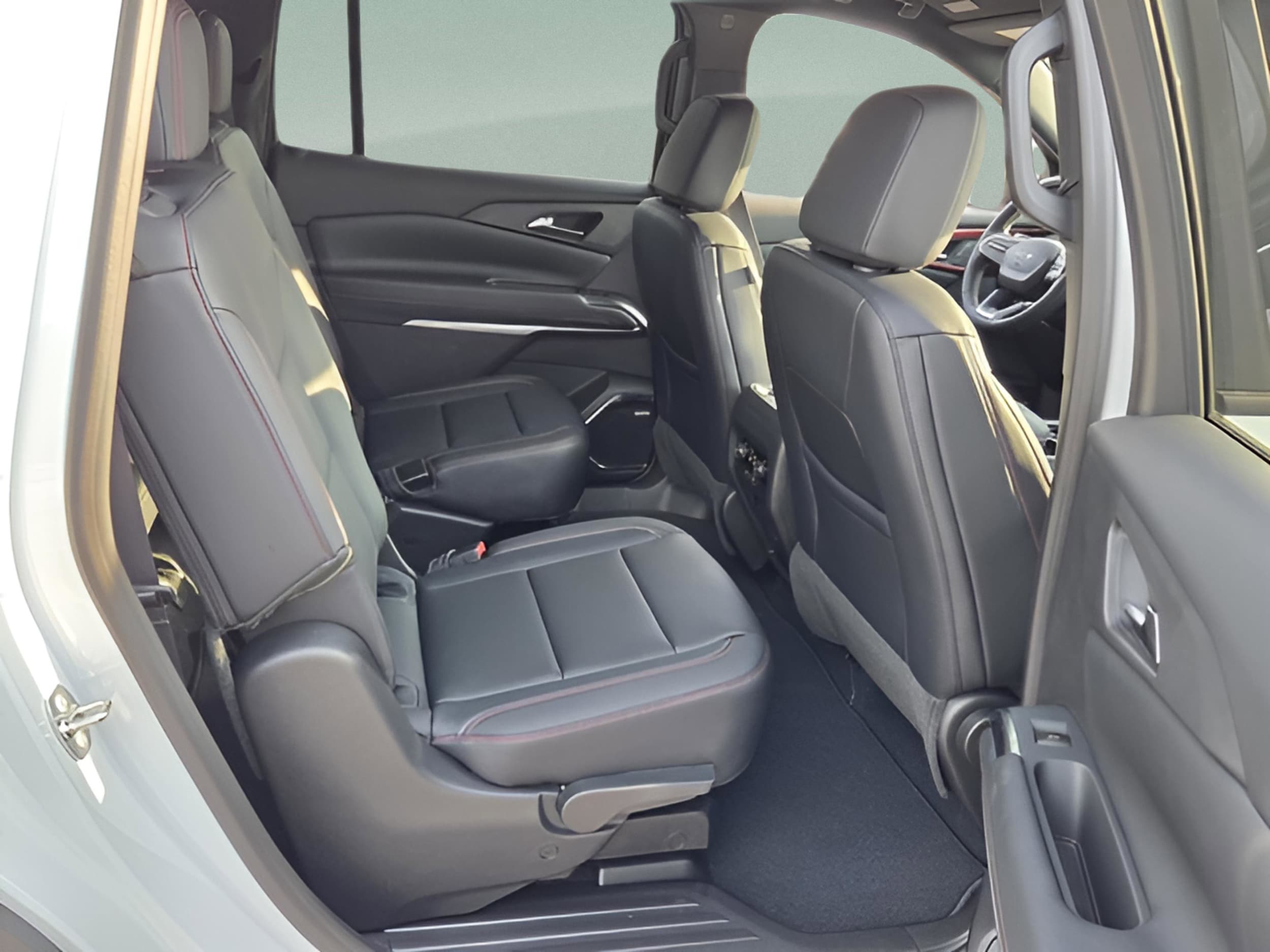 2026 Chevrolet Traverse Z71 - Photo 15