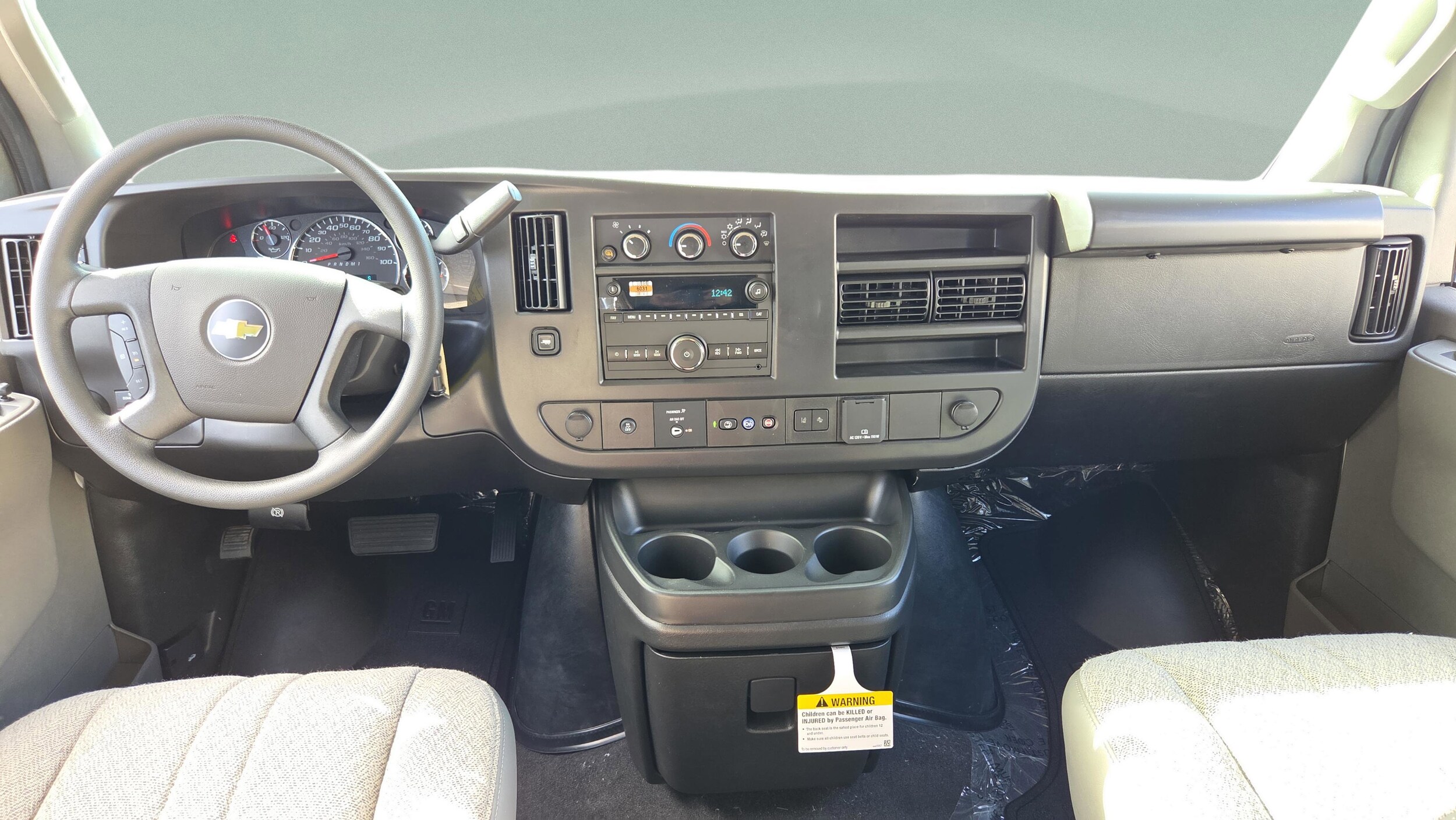 2026 Chevrolet Express Passenger LT - Photo 12