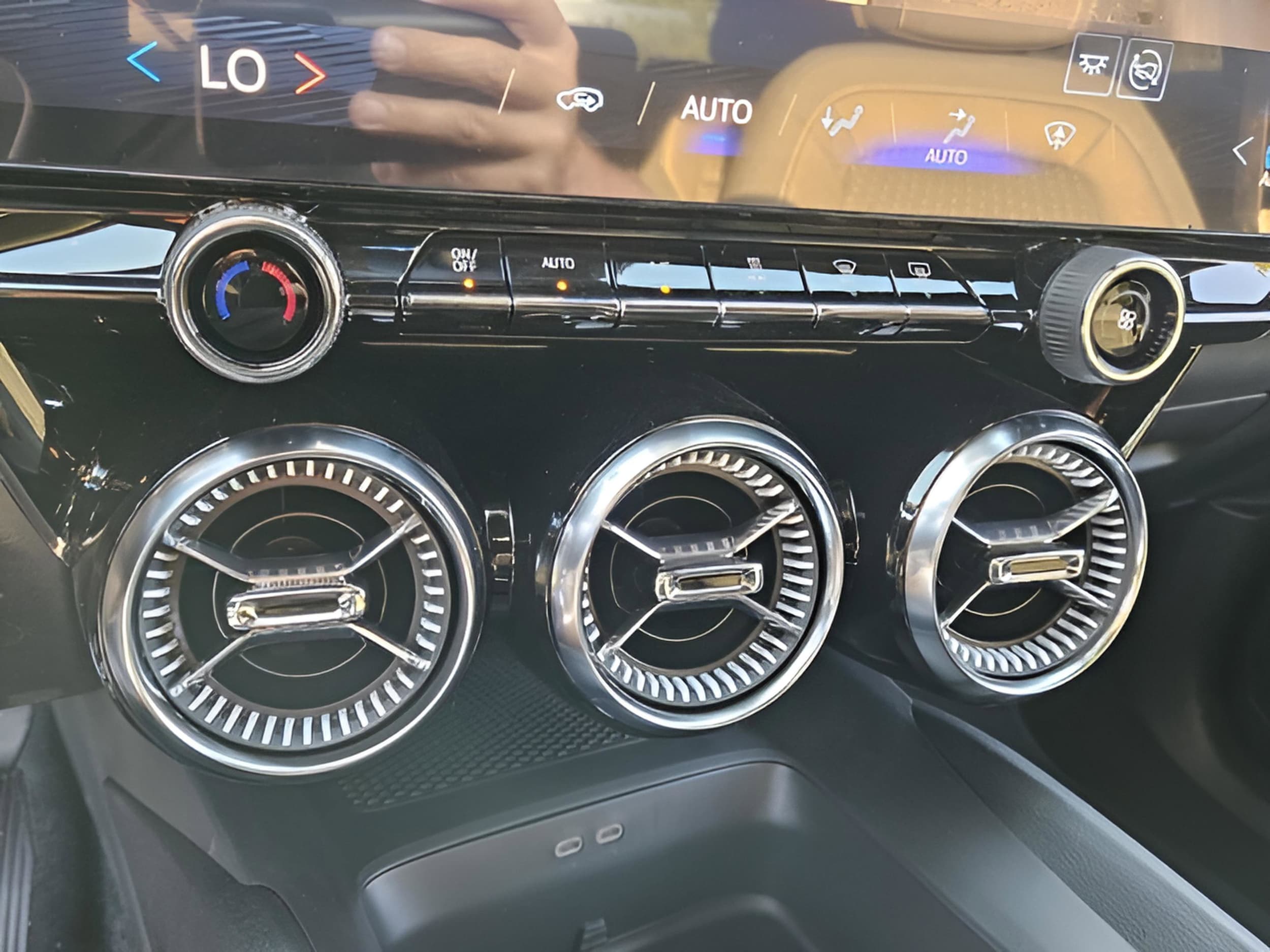 2025 Chevrolet Blazer EV LT - Photo 17