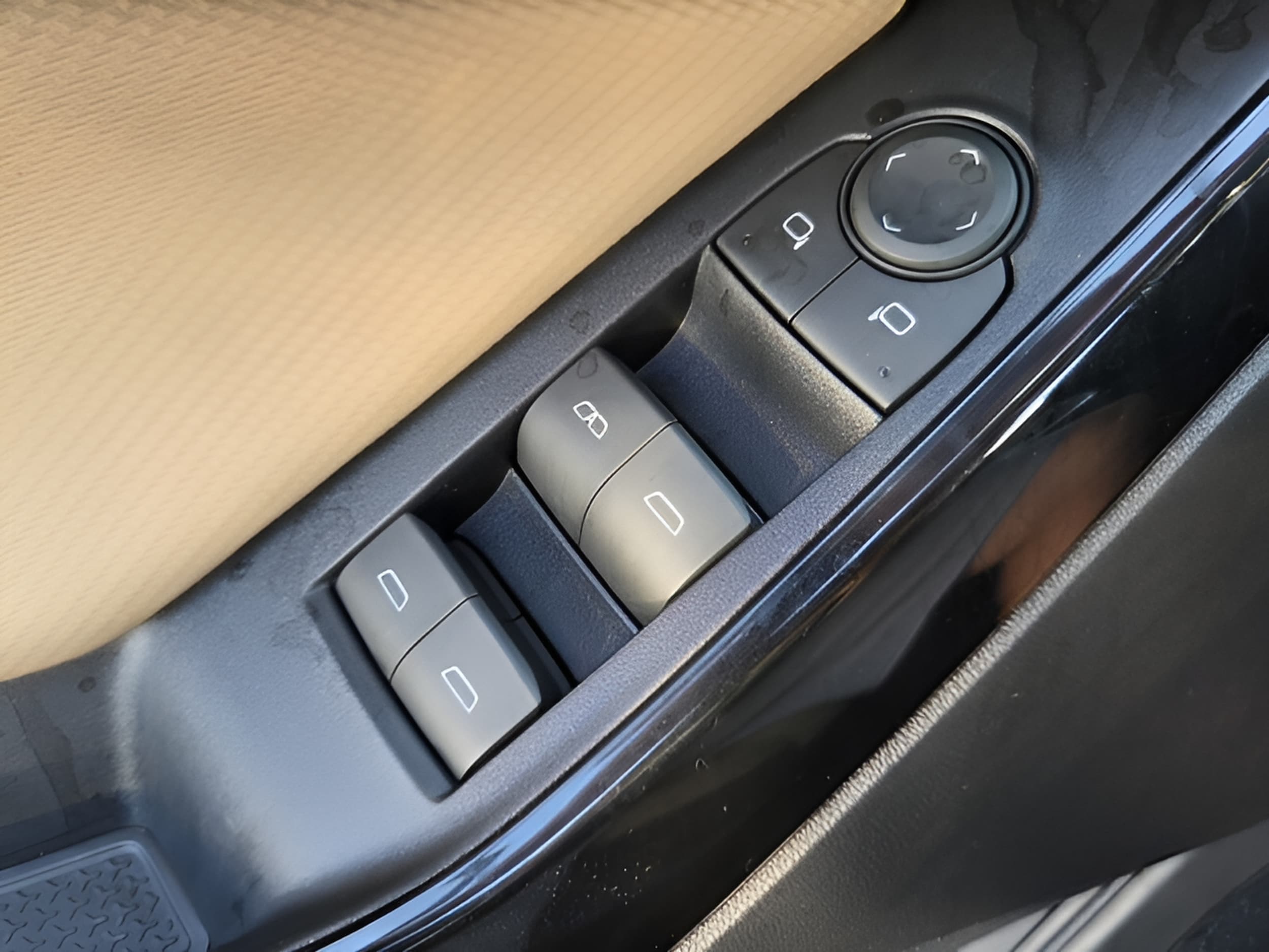 2027 Chevrolet Equinox ACTIV - Photo 29